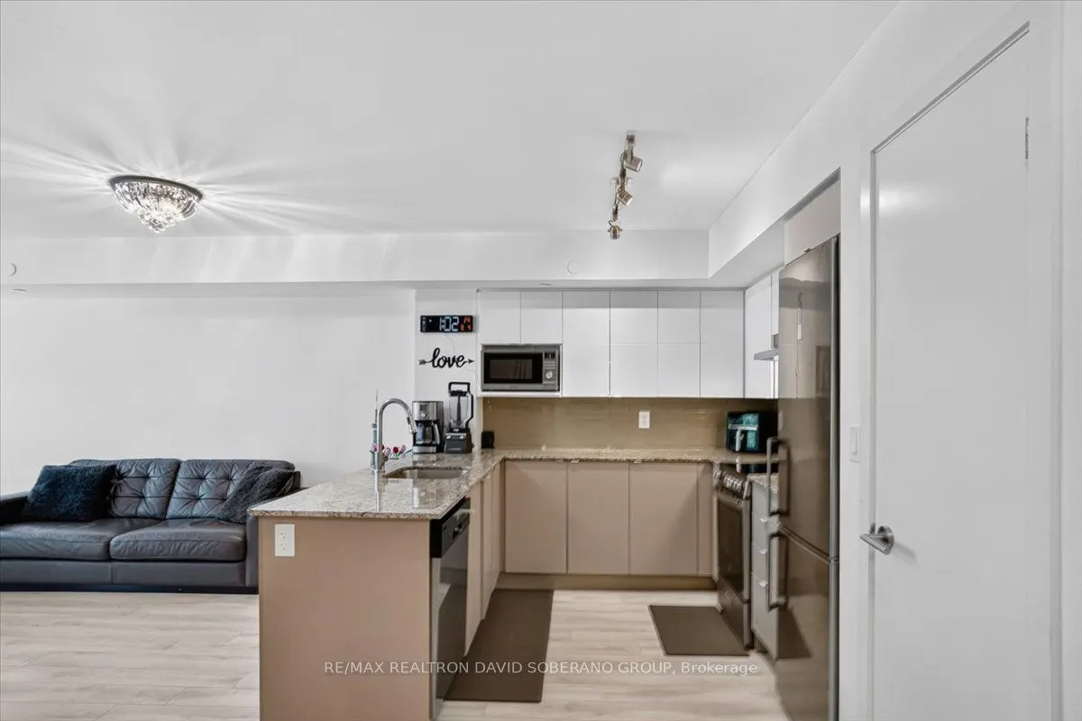 112 Varna Drive #4