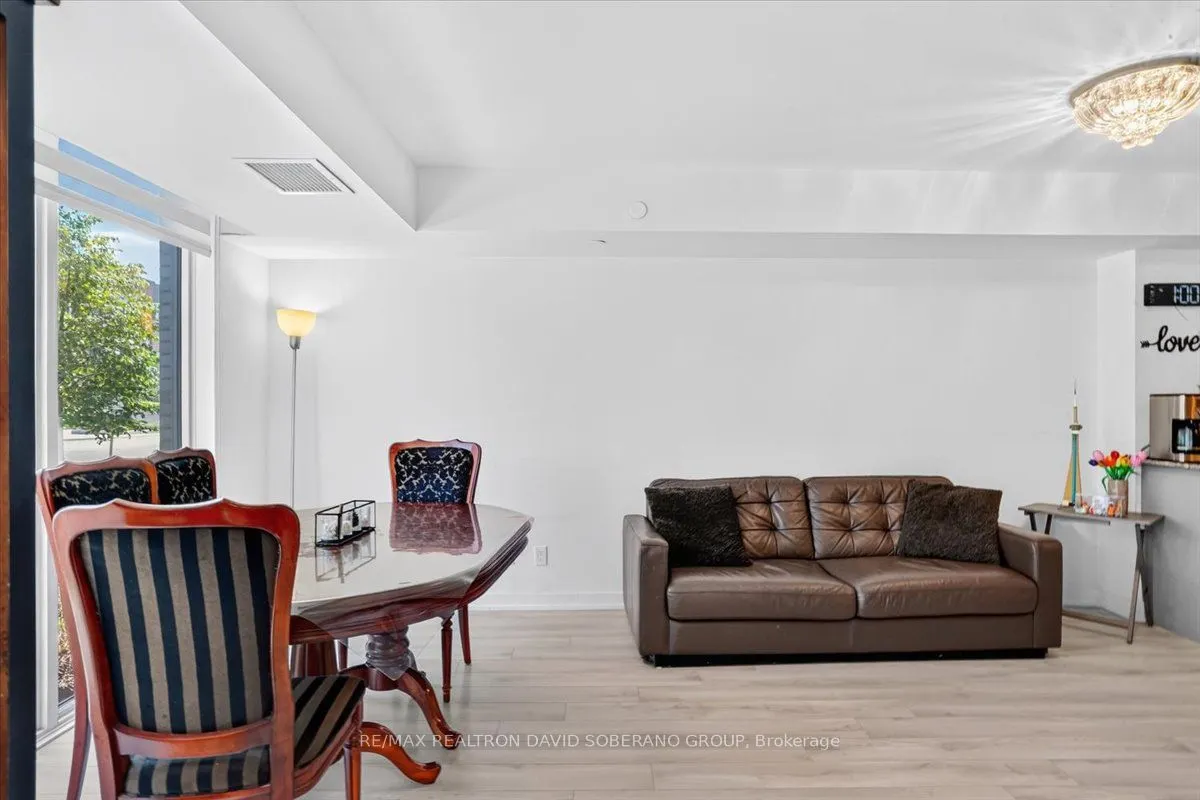 112 Varna Drive #4