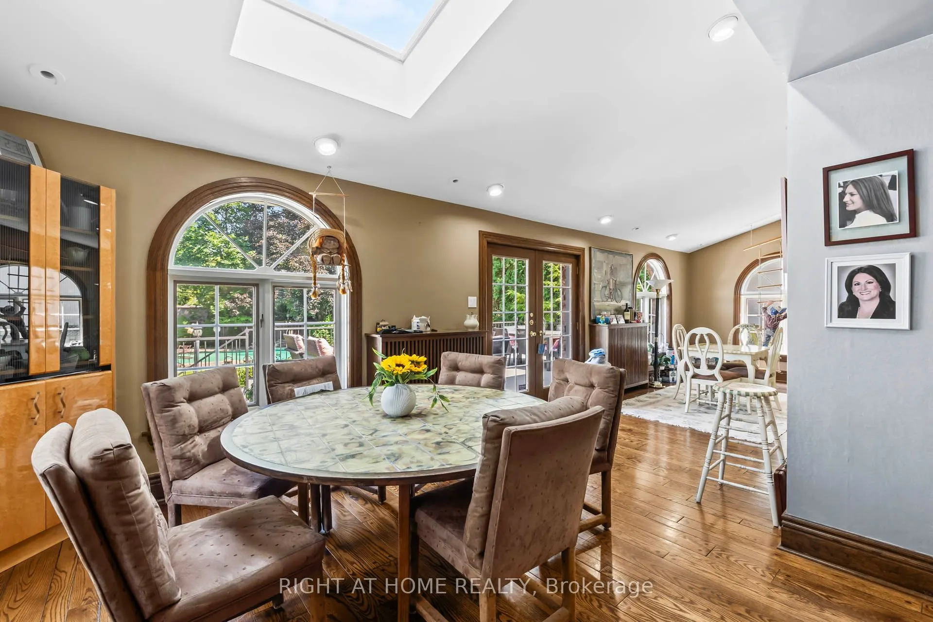 287 RUSSELL HILL Road