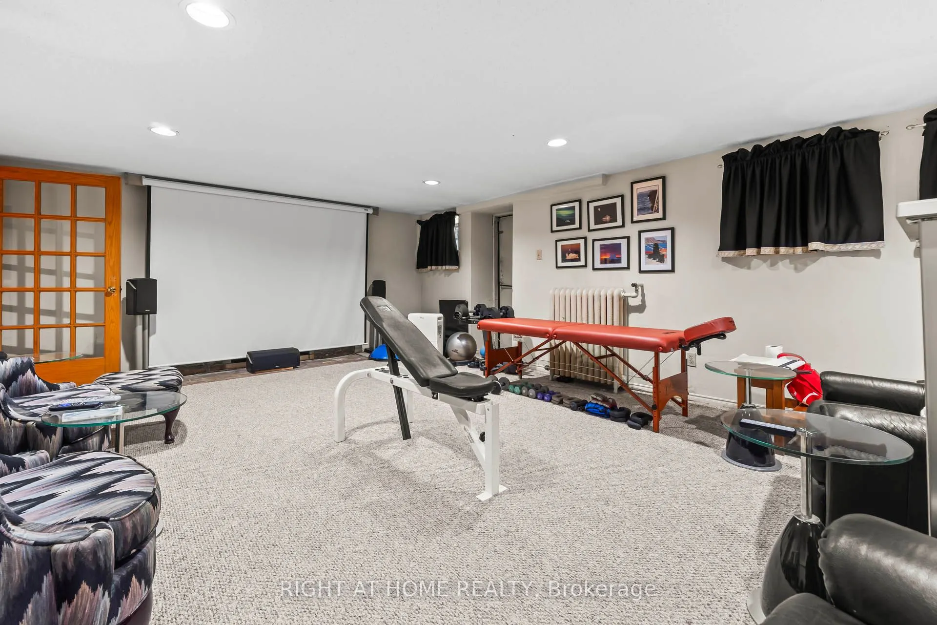 287 RUSSELL HILL Road