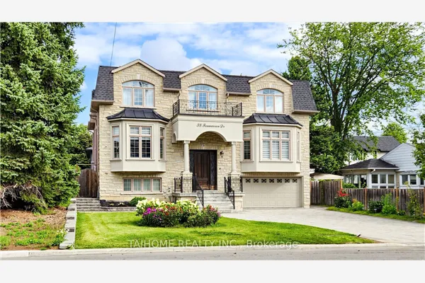 38 Foxwarren Drive