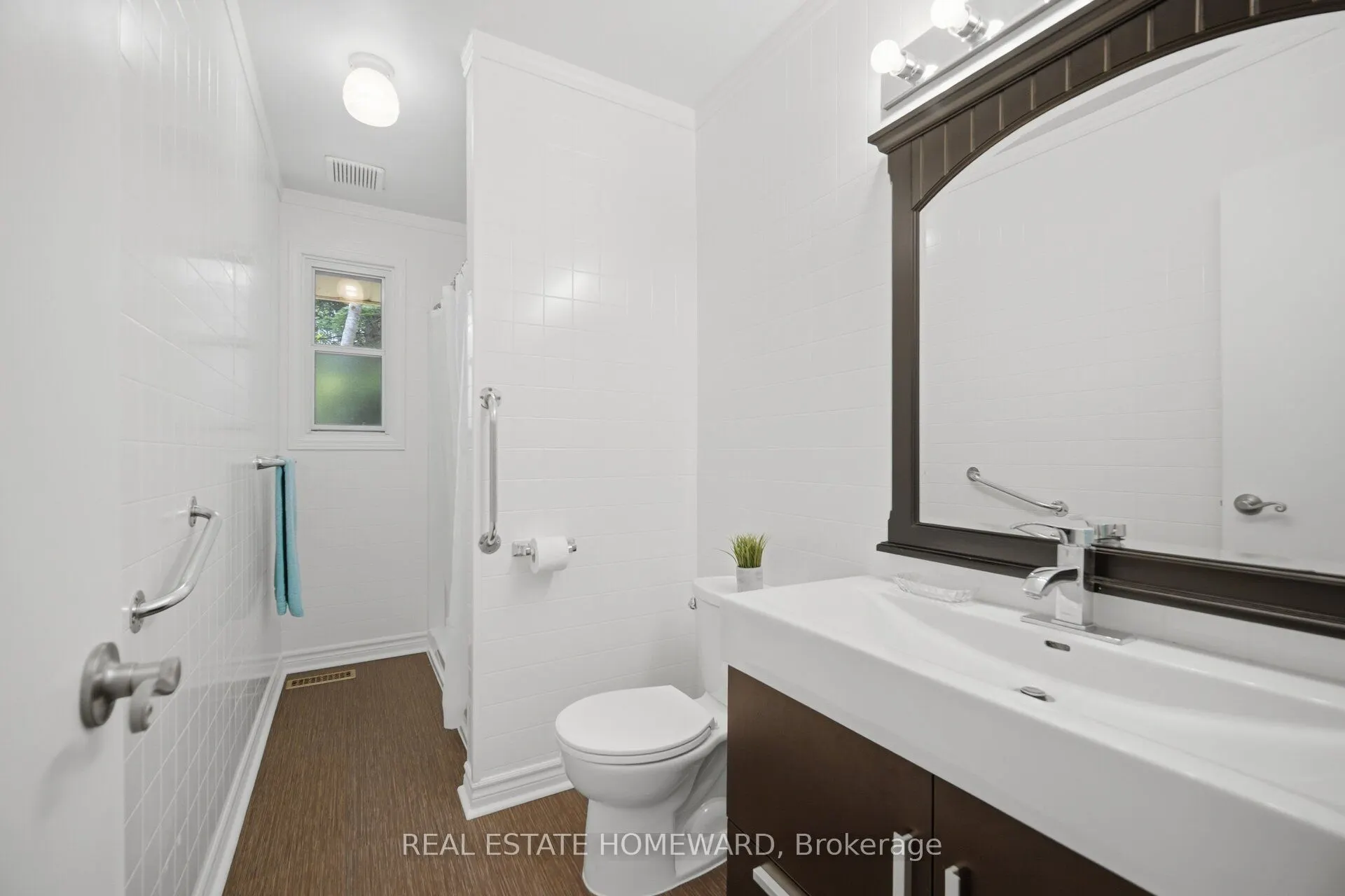 3 Shadwell Place