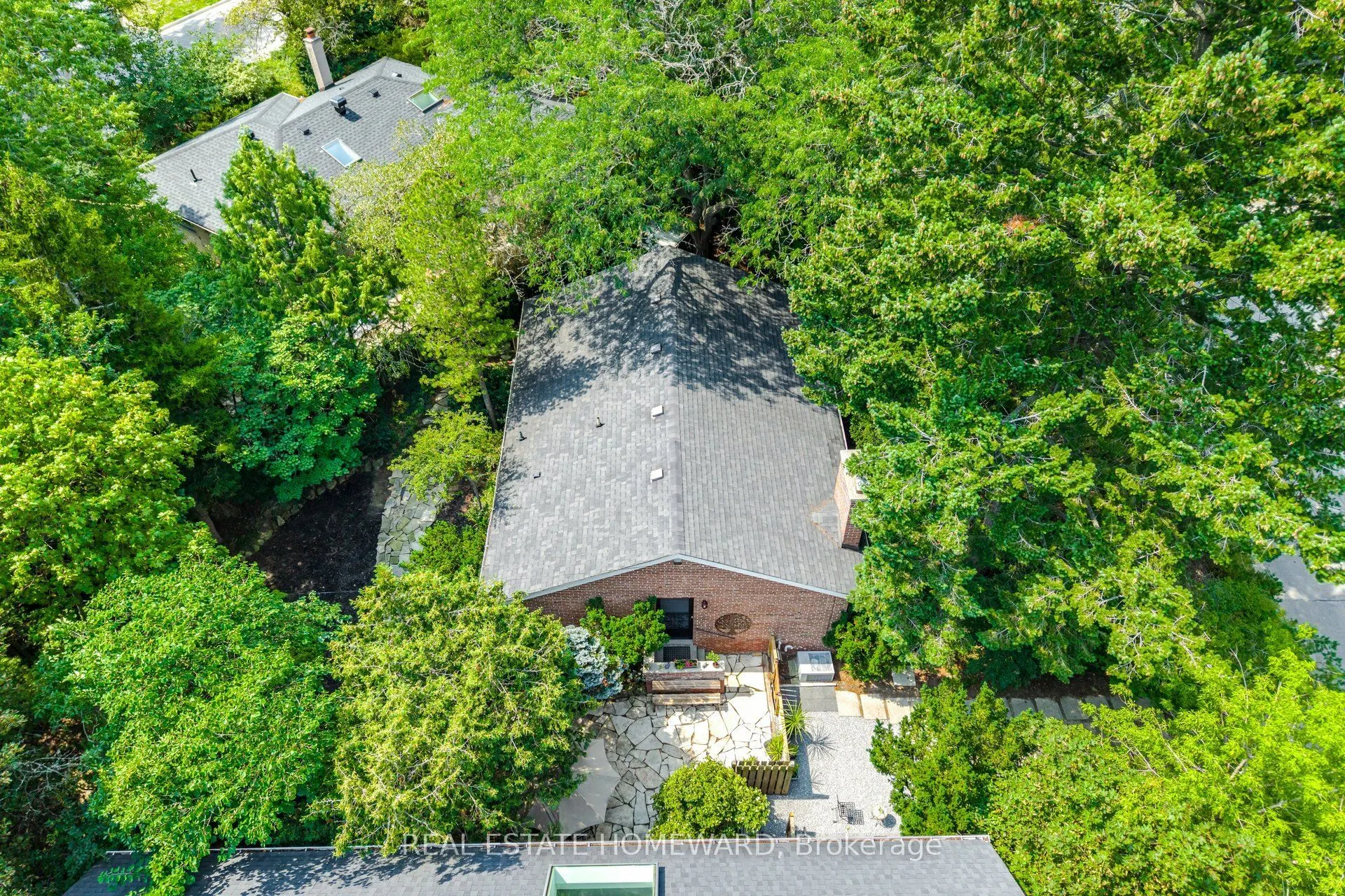 3 Shadwell Place