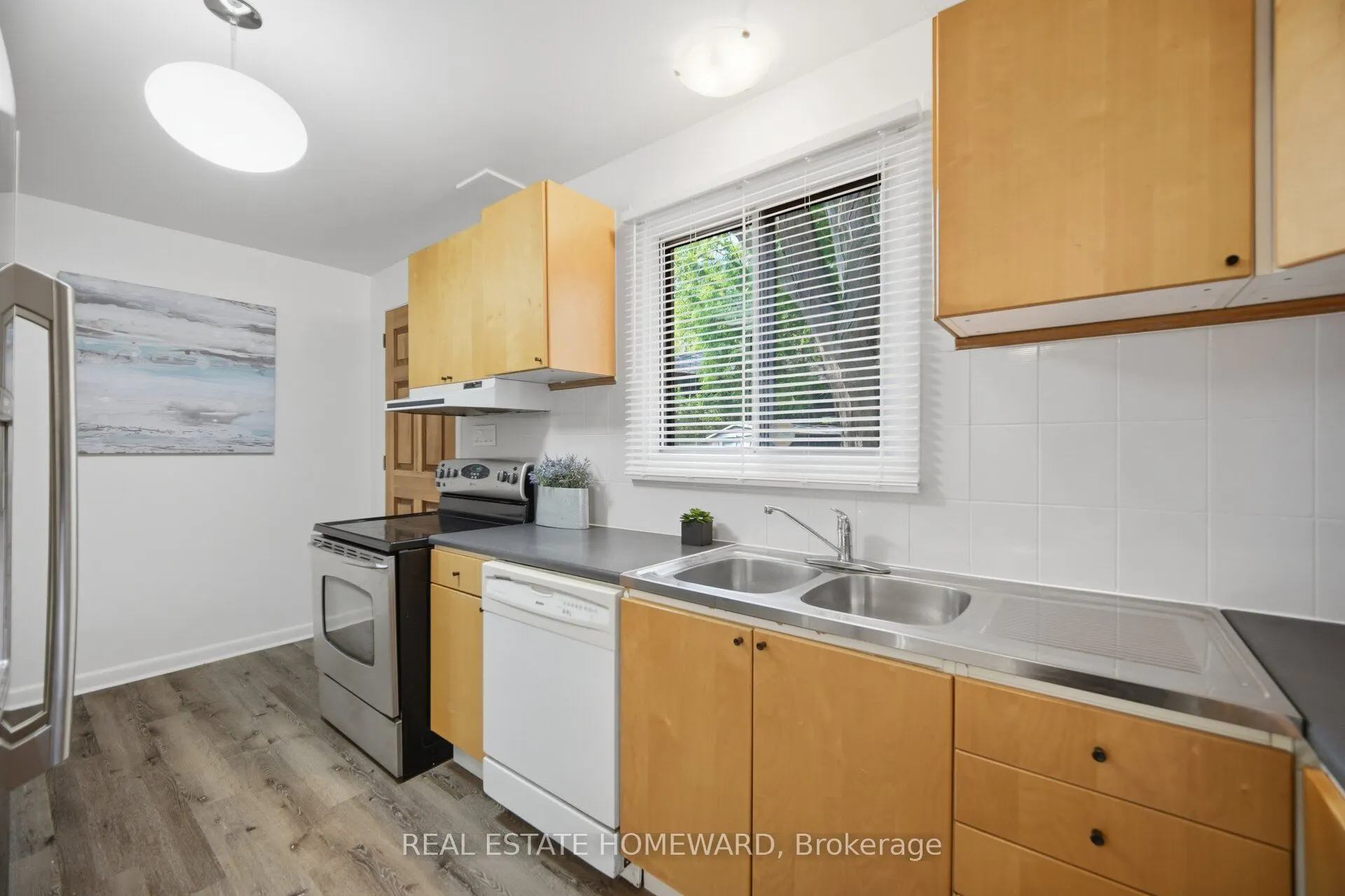 3 Shadwell Place