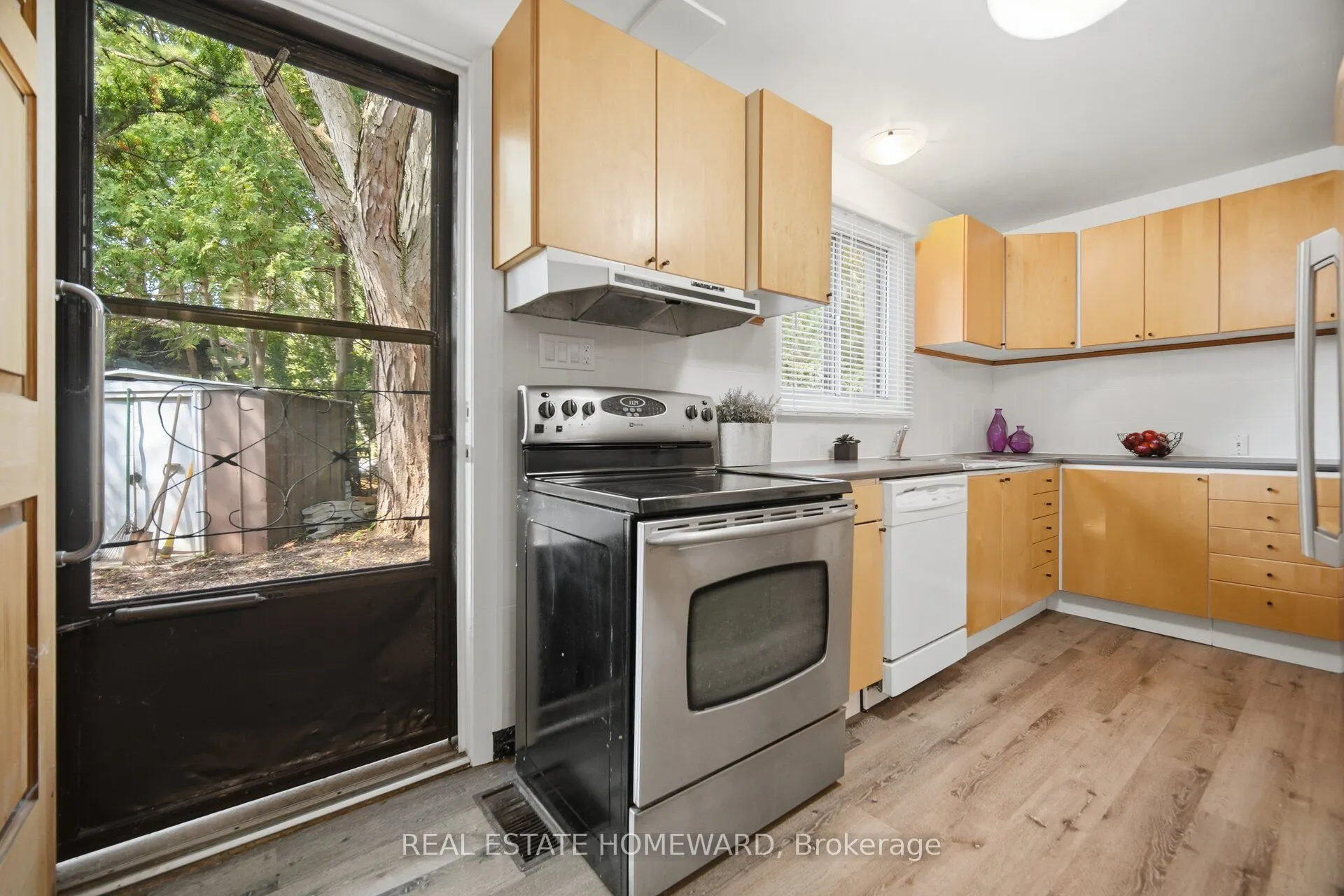 3 Shadwell Place