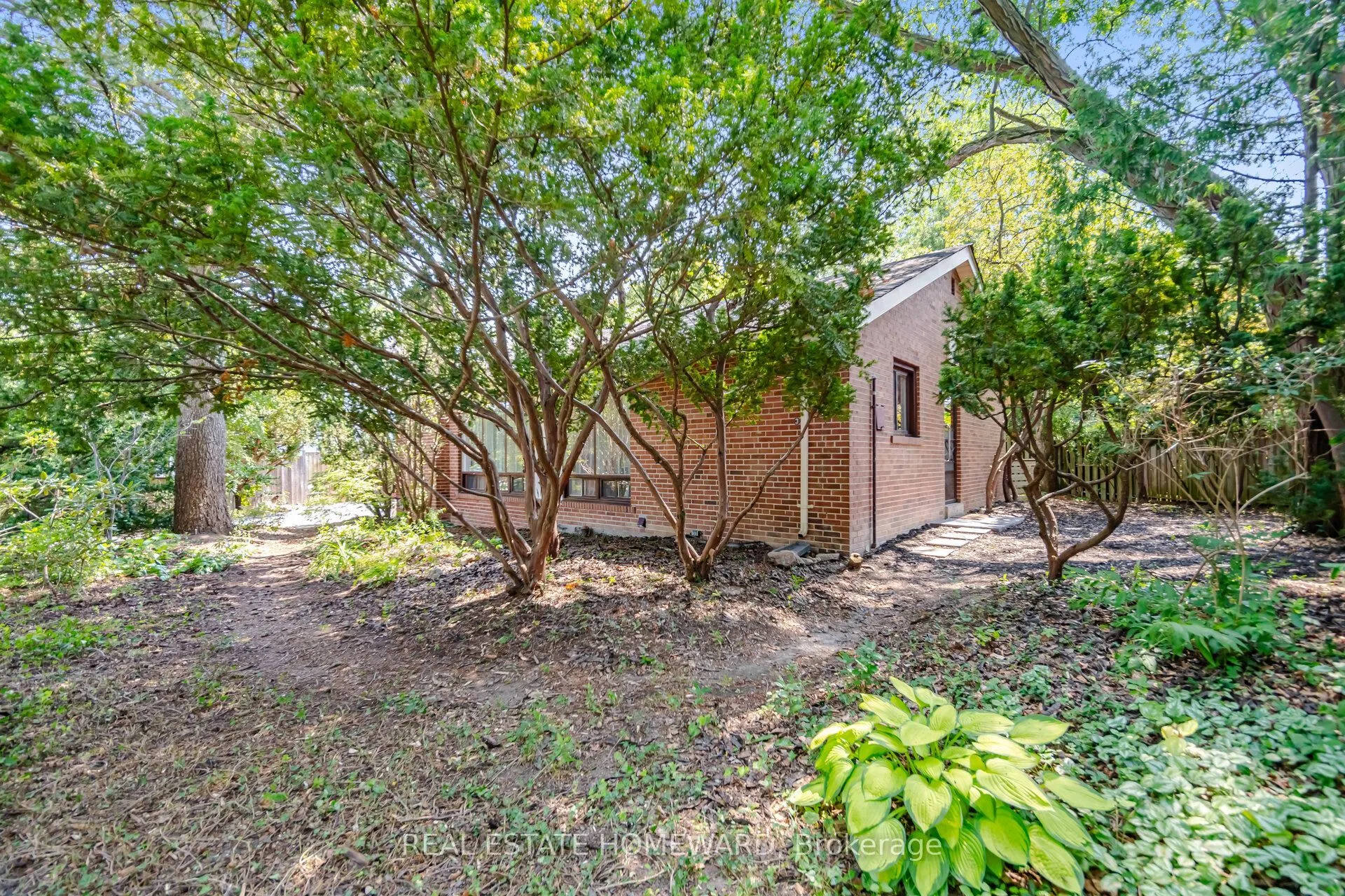 3 Shadwell Place