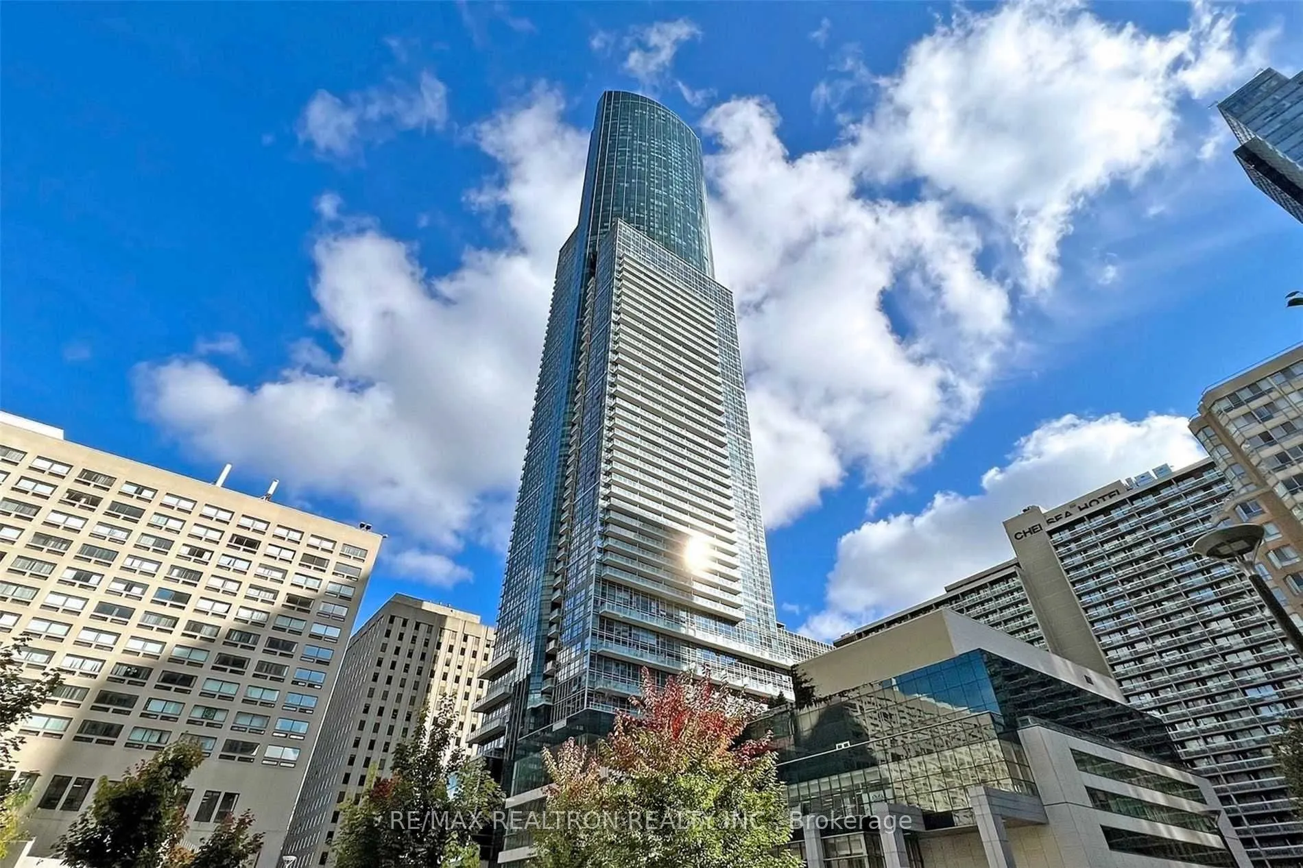 386 Yonge Street #5207