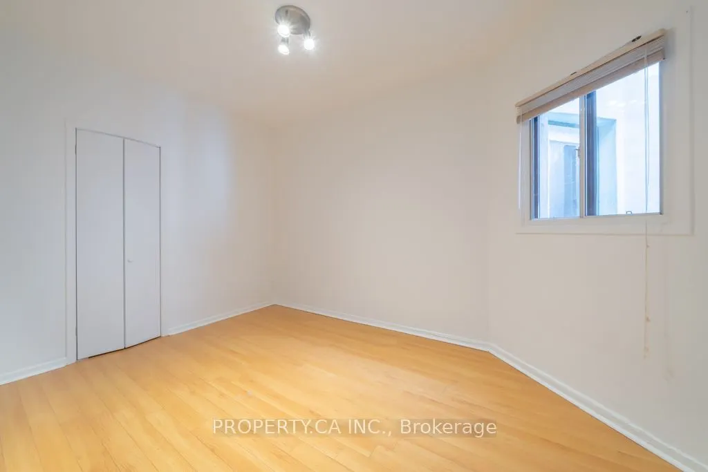 281 Augusta Avenue #2-3