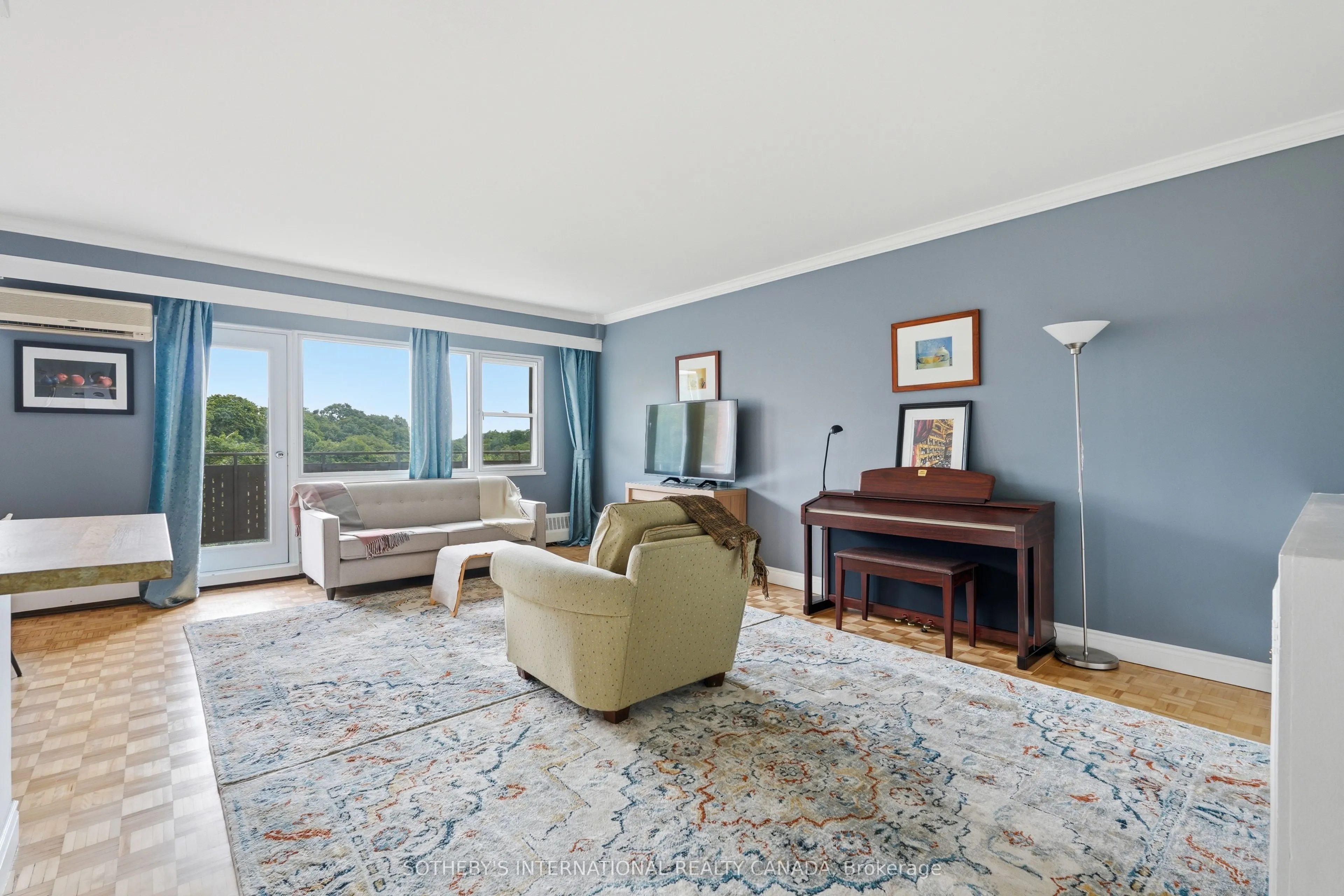 21 Dale Avenue #947