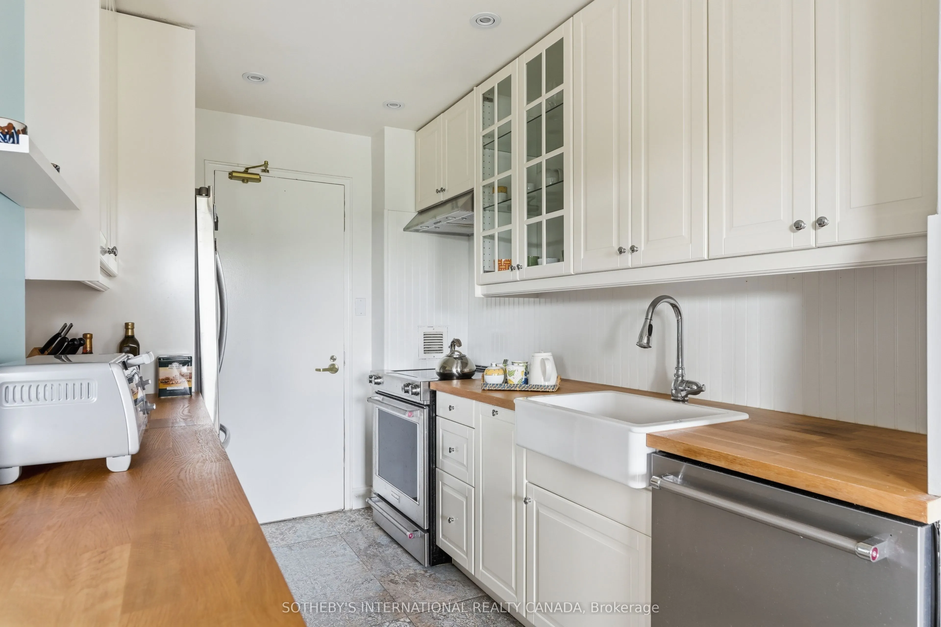 21 Dale Avenue #947