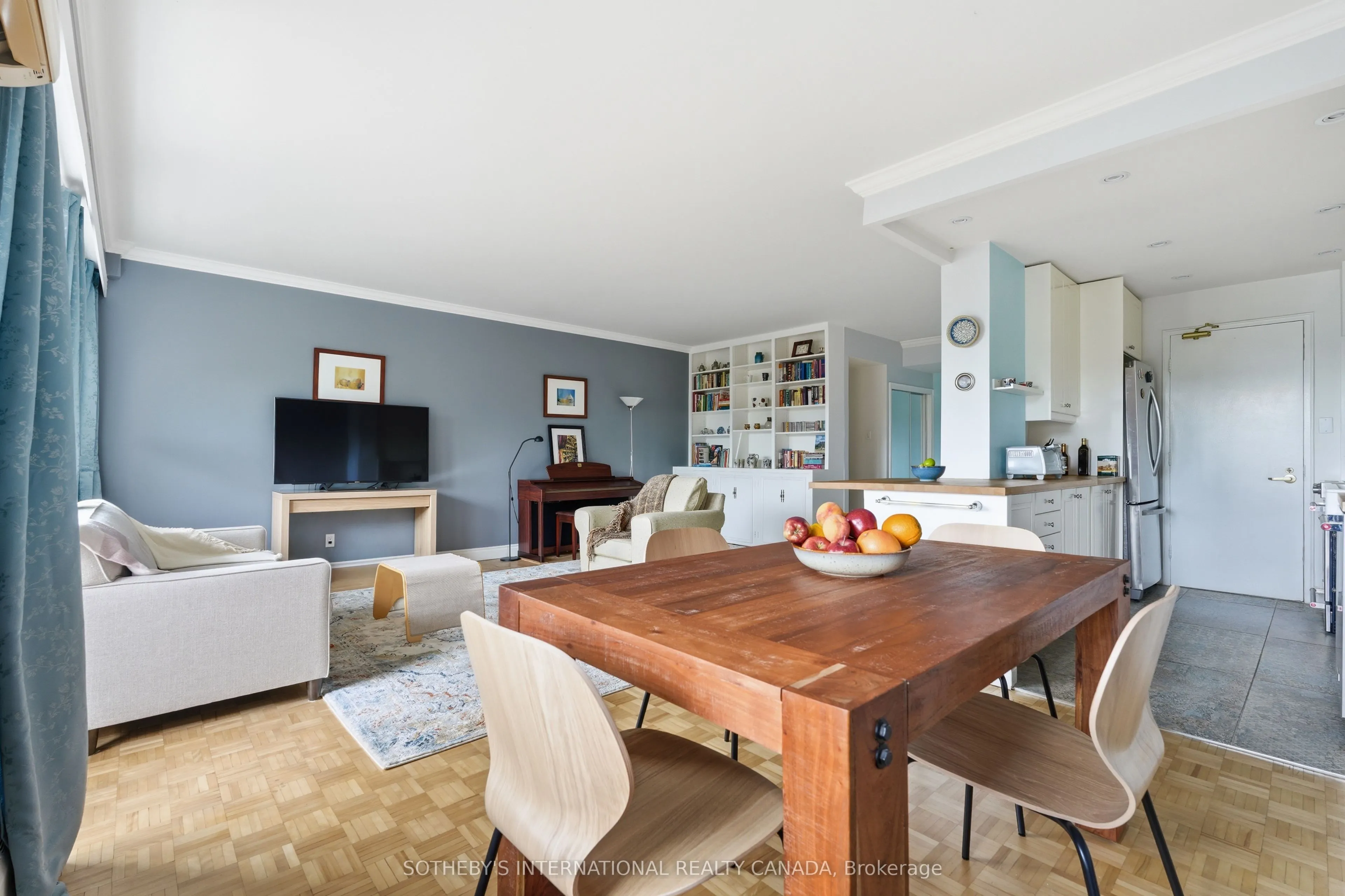 21 Dale Avenue #947
