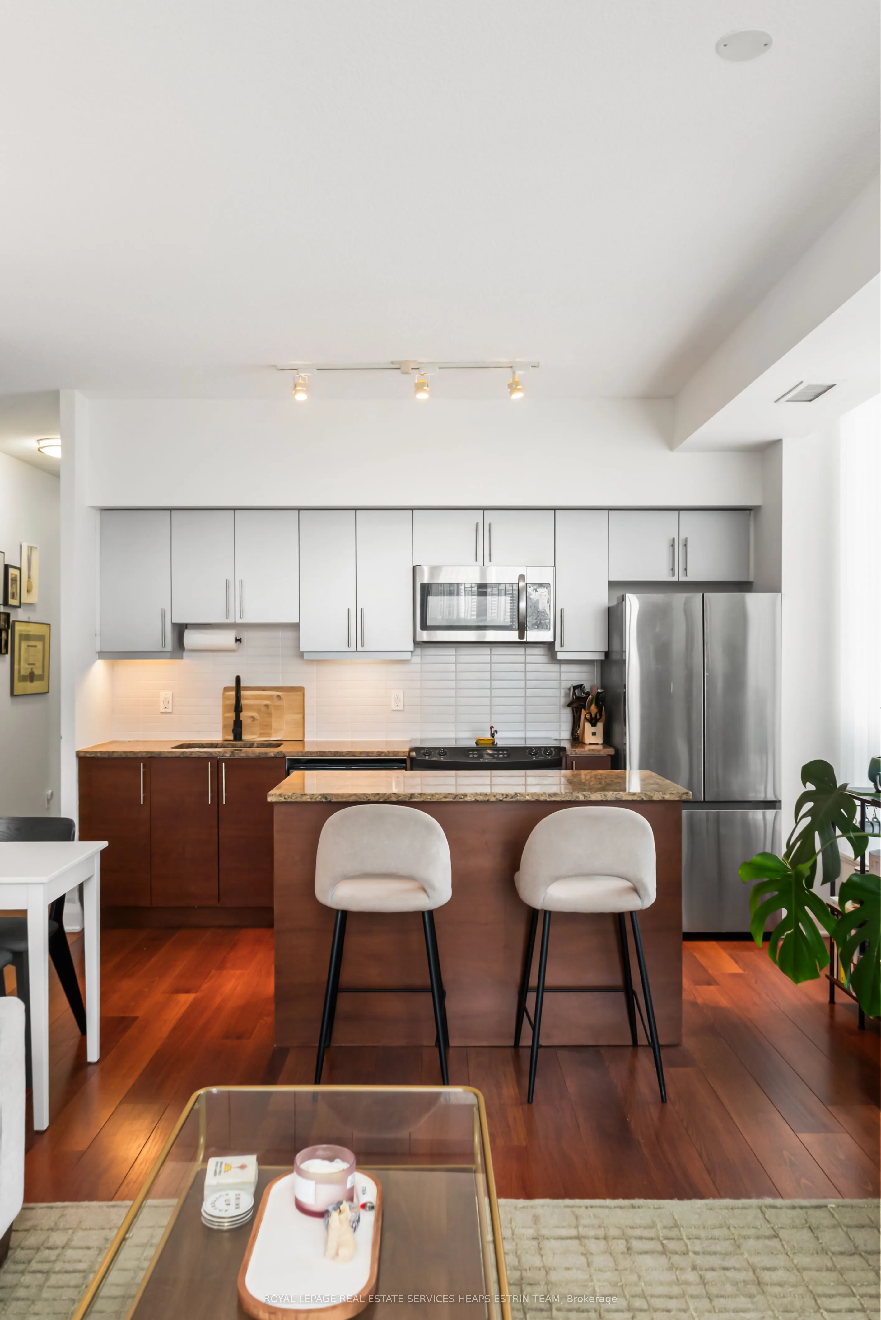 83 Redpath Avenue #704