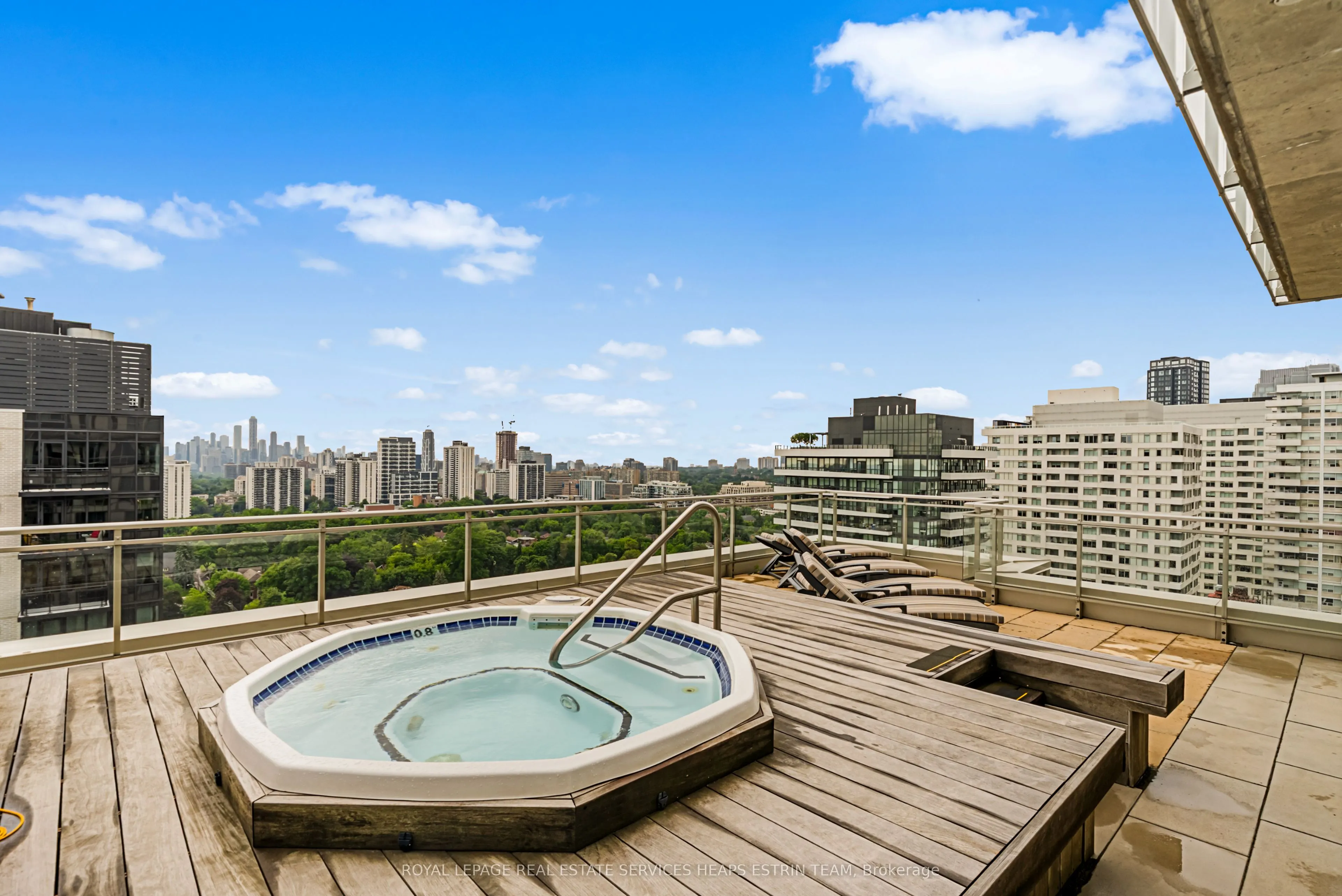 83 Redpath Avenue #704