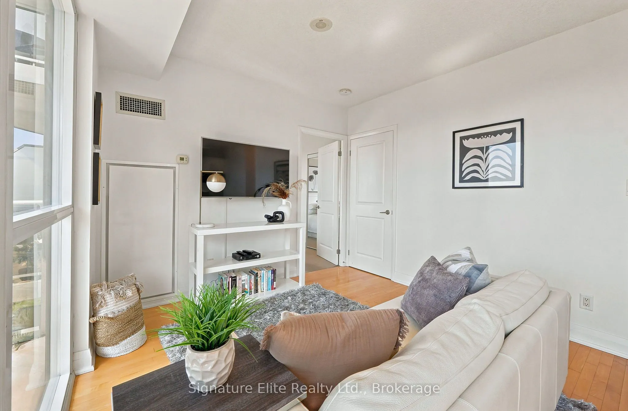 1430 Yonge Street #902