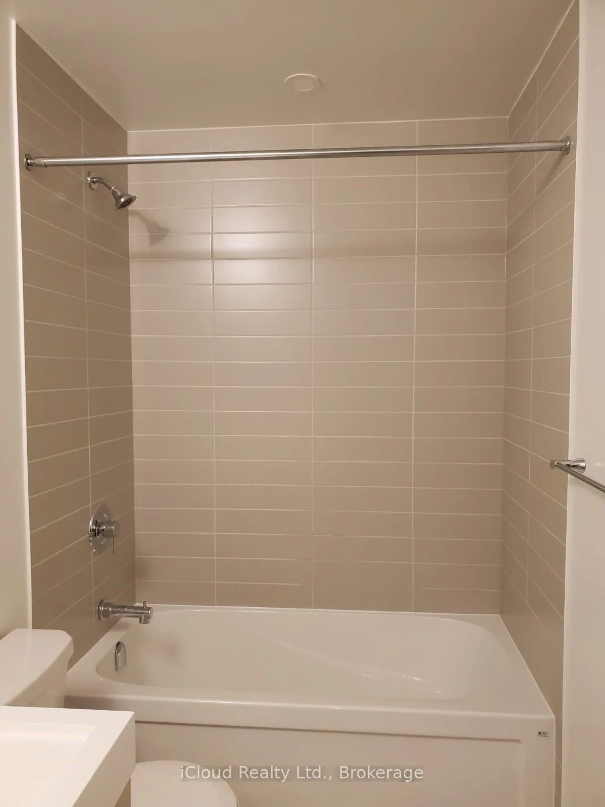 20 Tubman Avenue #1906
