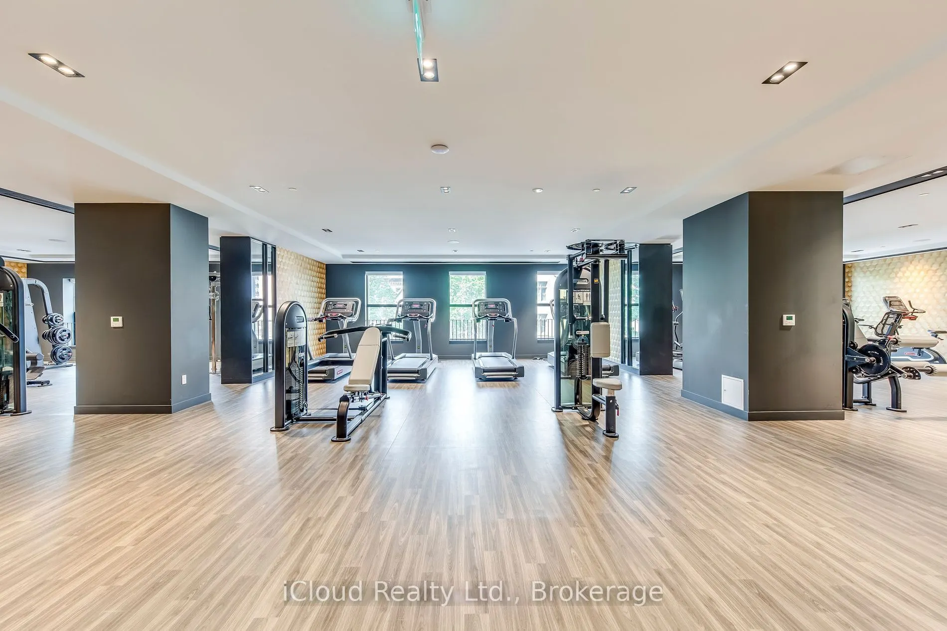 20 Tubman Avenue #1906