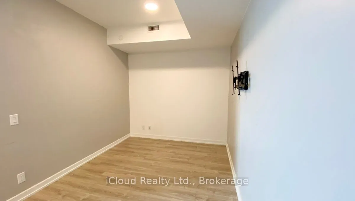20 Tubman Avenue #1906