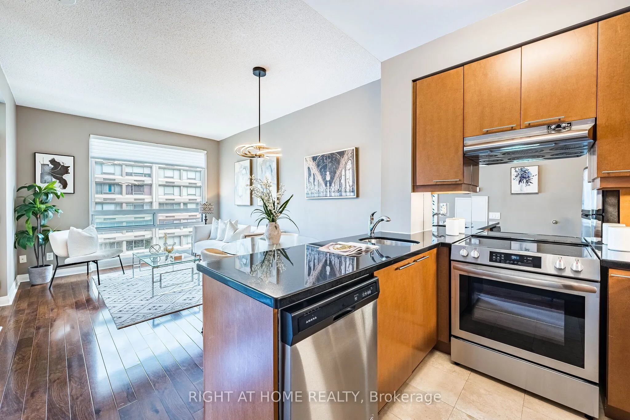 1121 Bay Street #1106