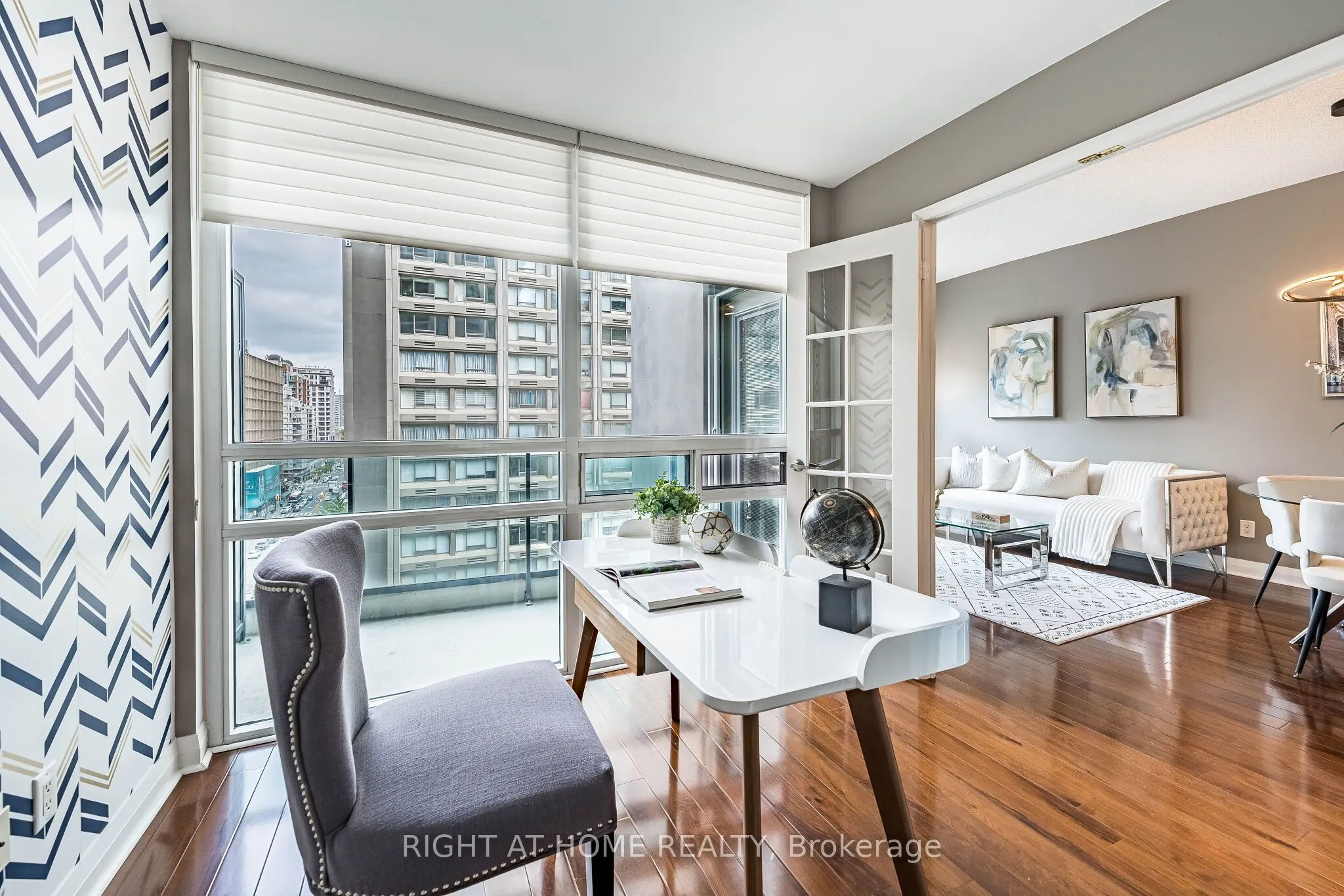 1121 Bay Street #1106
