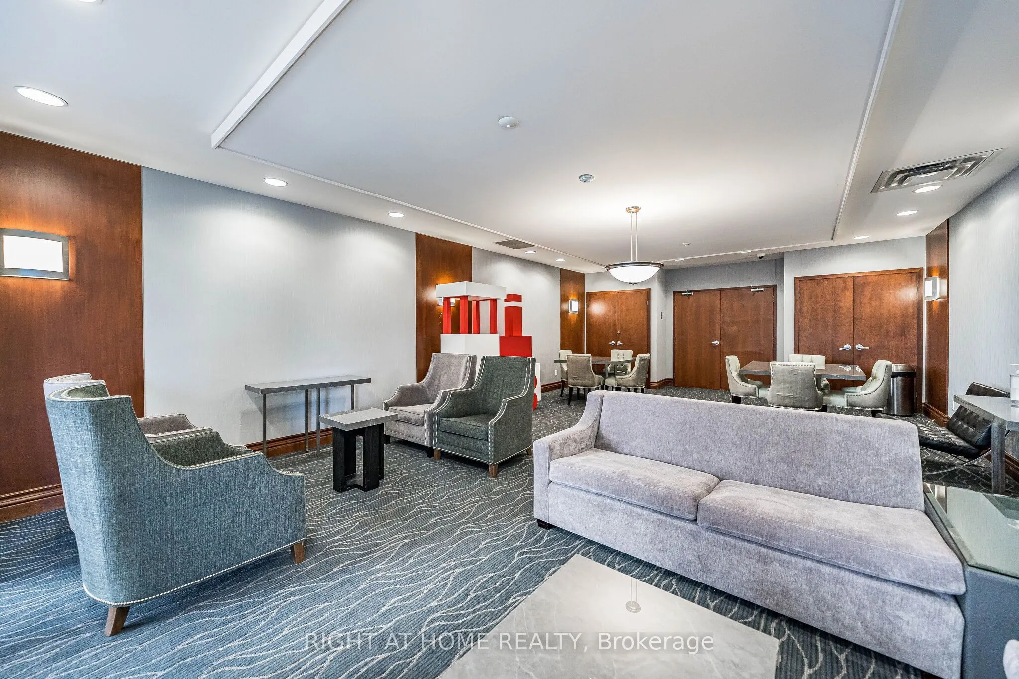 1121 Bay Street #1106