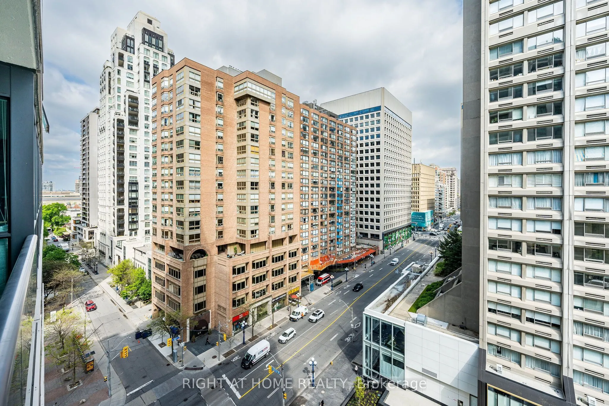 1121 Bay Street #1106