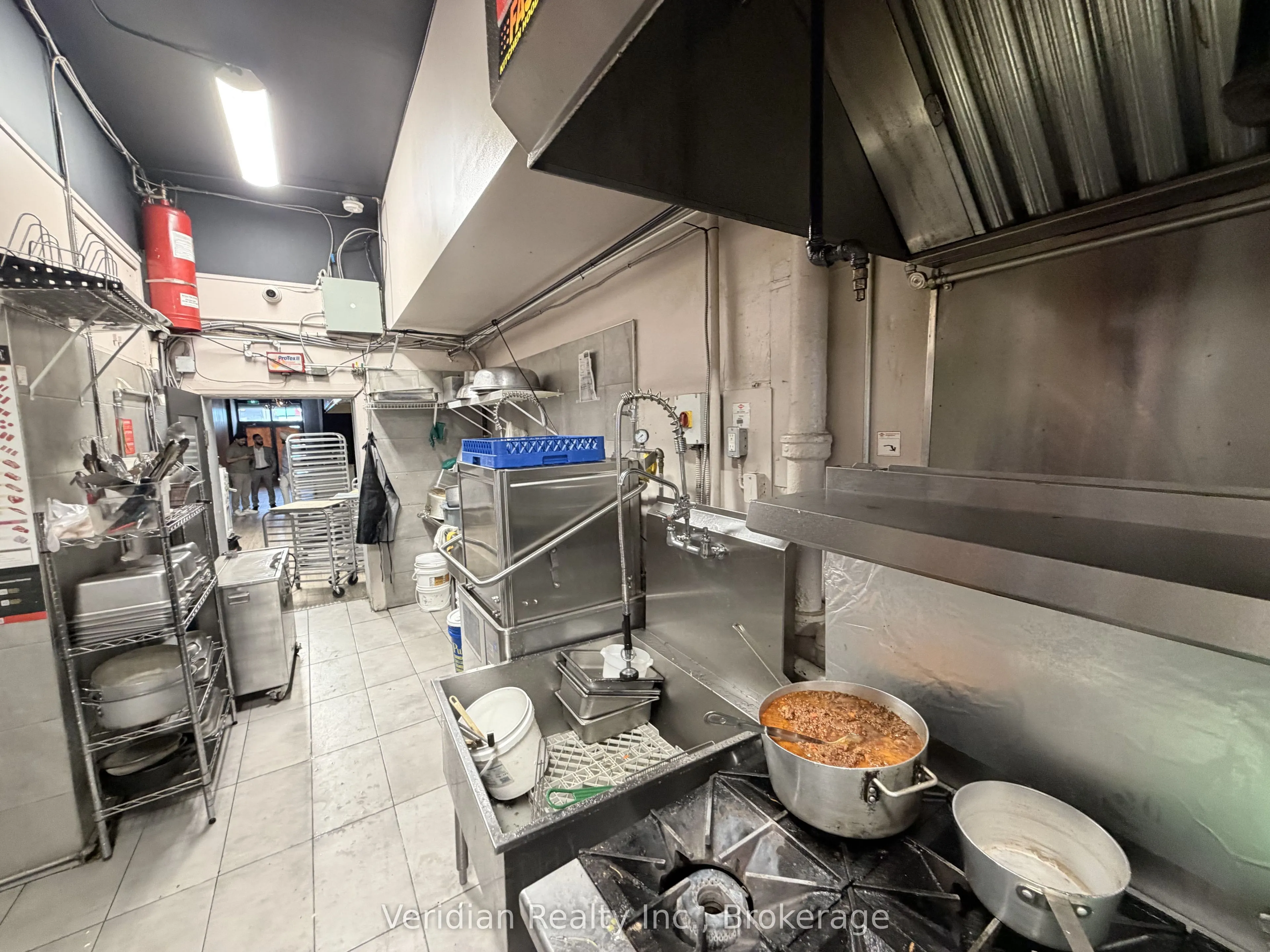 669 Queen Street W