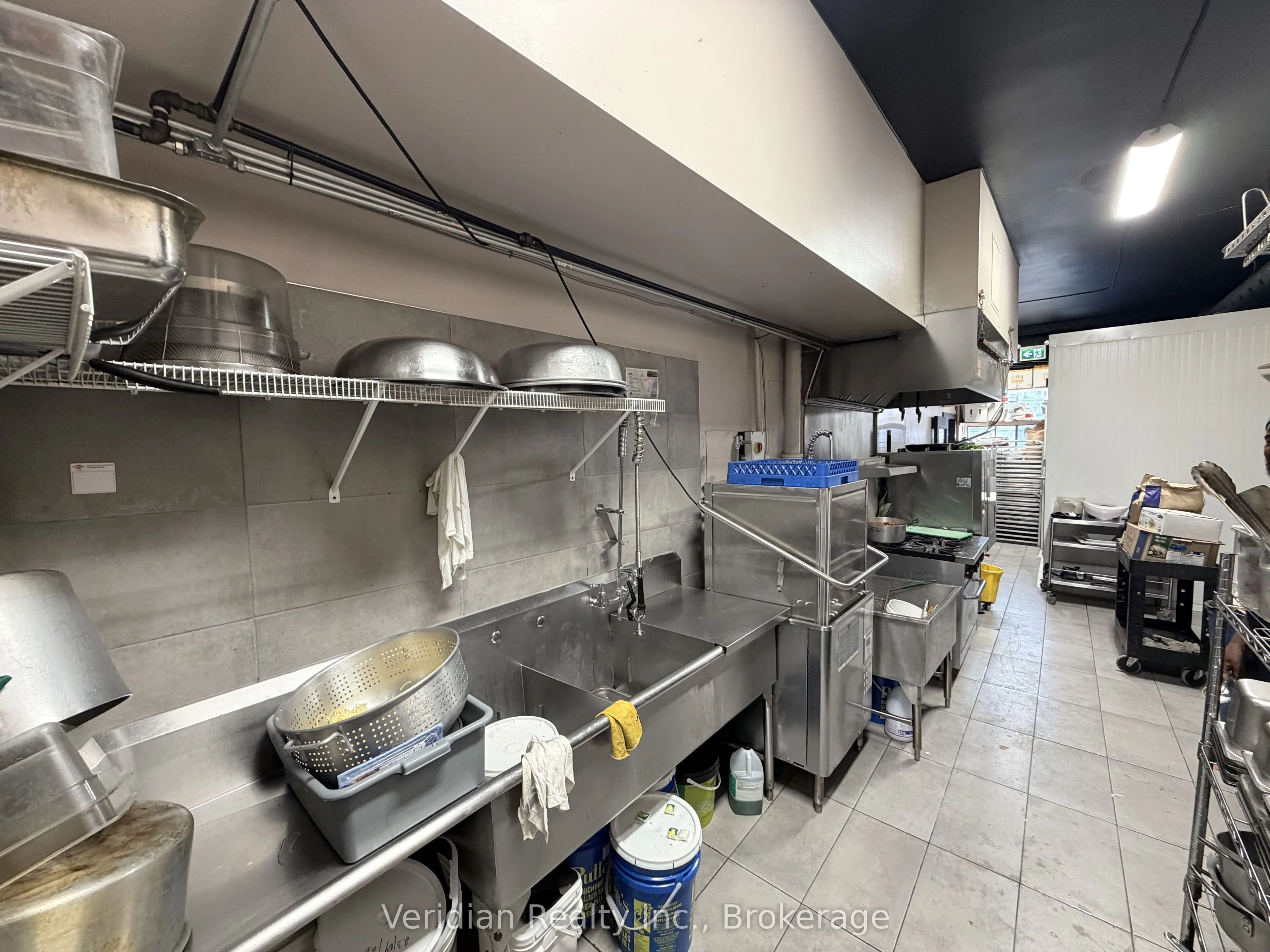 669 Queen Street W