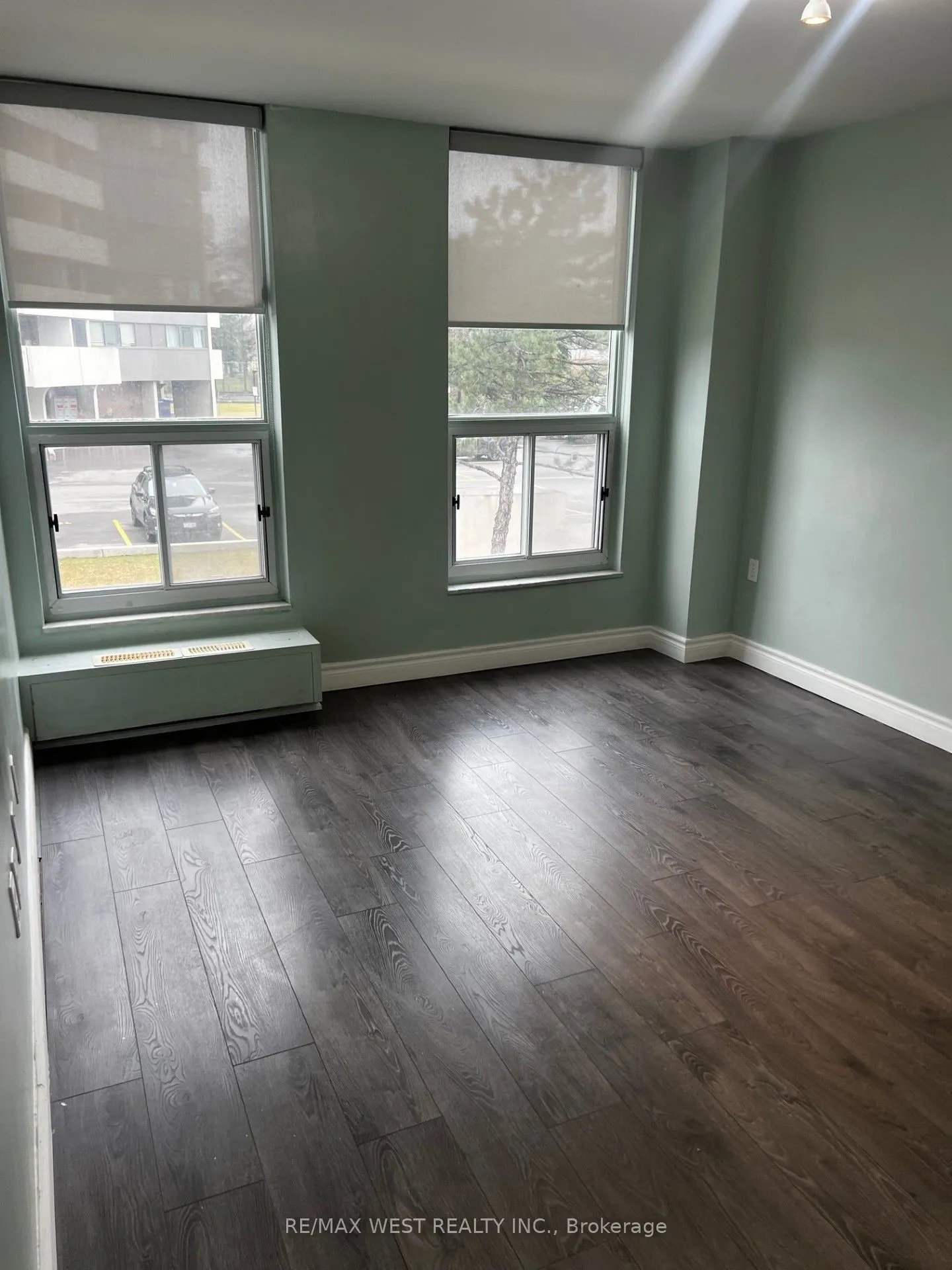 130 Neptune Drive #202