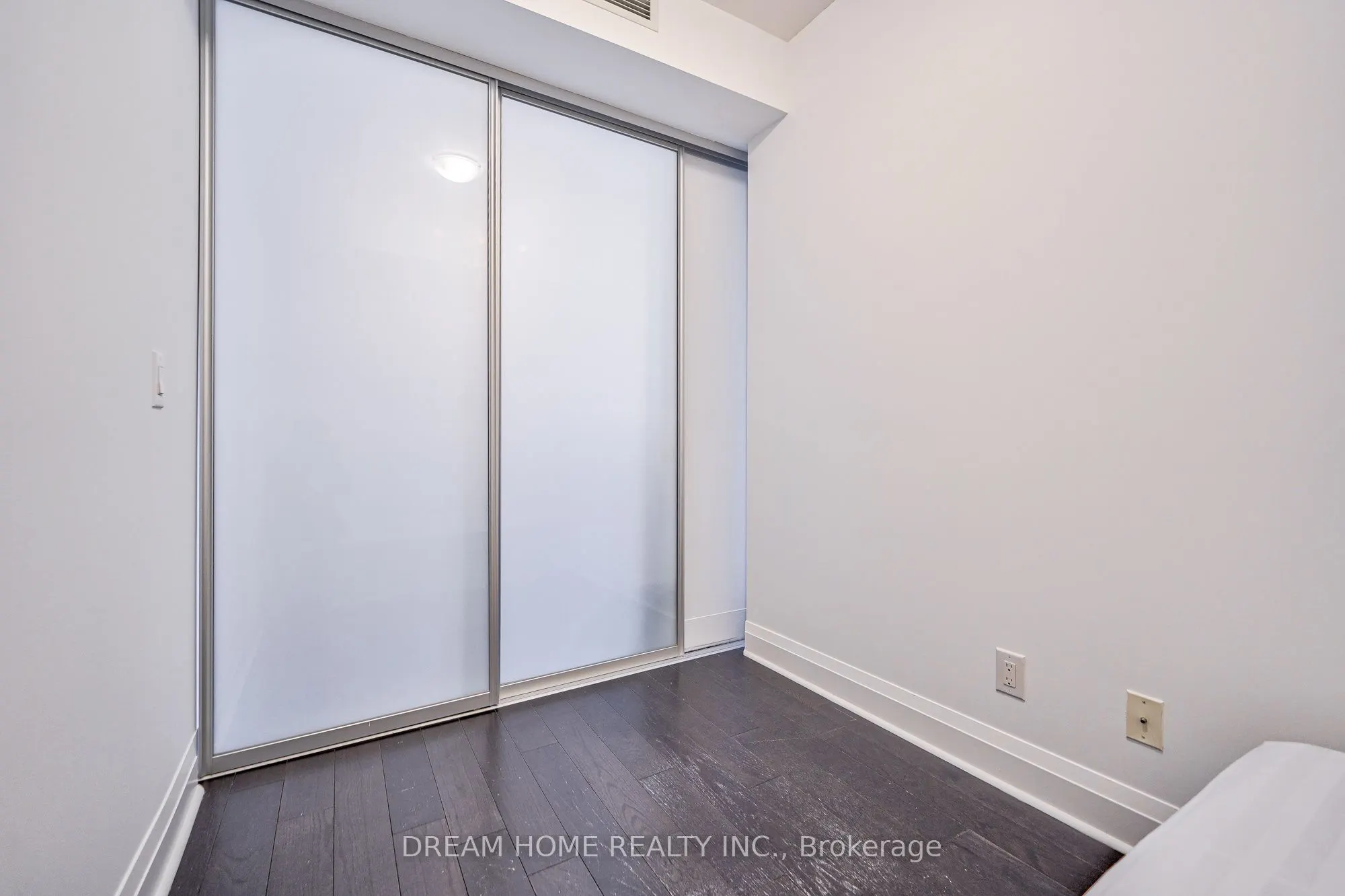 1080 Bay Street #709