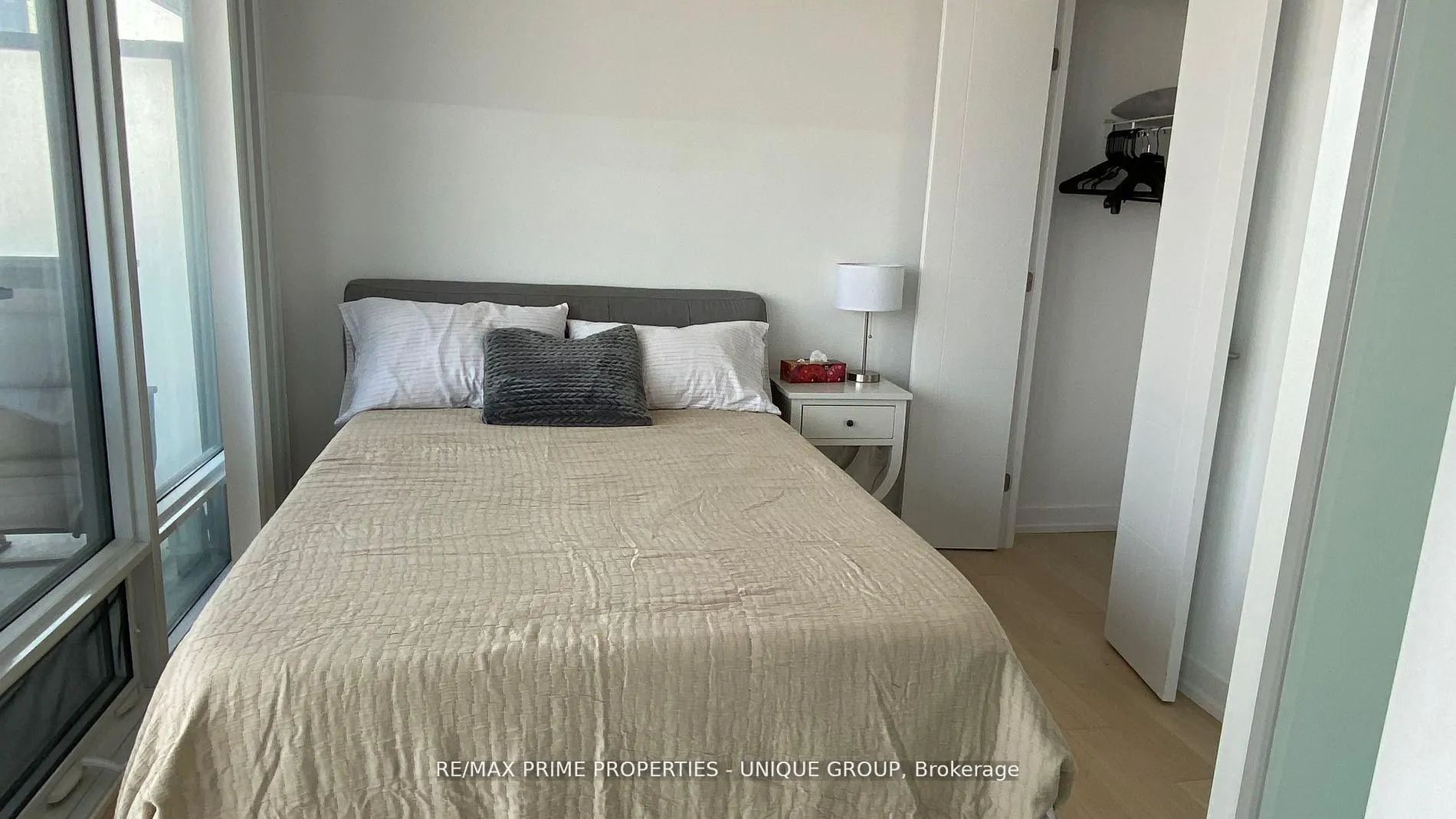 488 University Avenue #3716