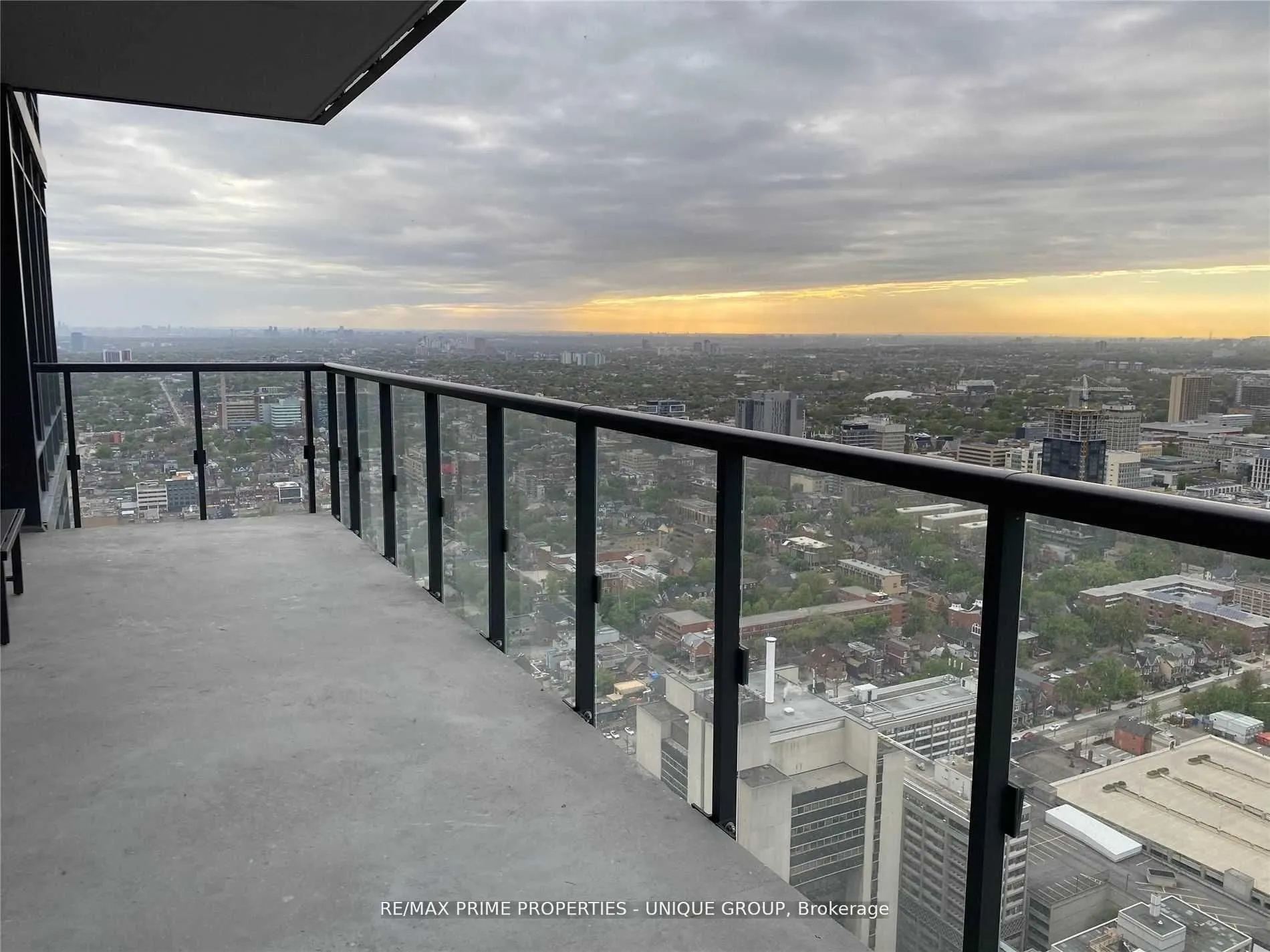 488 University Avenue #3716
