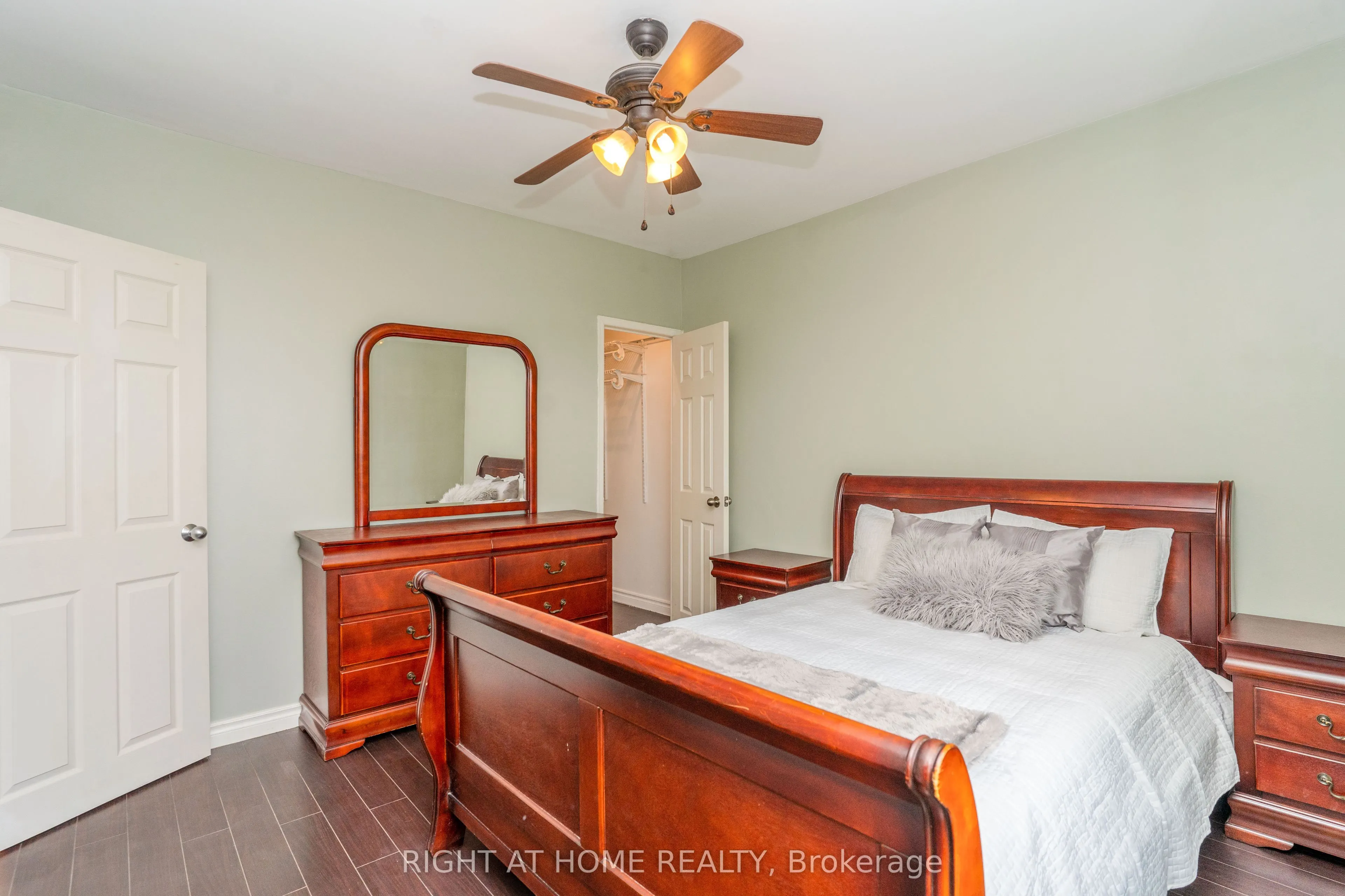 2 Ridelle Avenue #502
