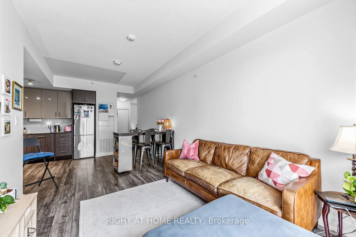 180 Fairview Mall Drive #202