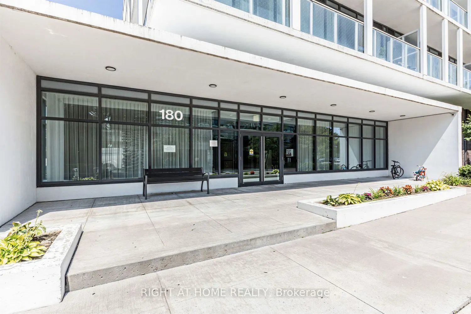 180 Fairview Mall Drive #202
