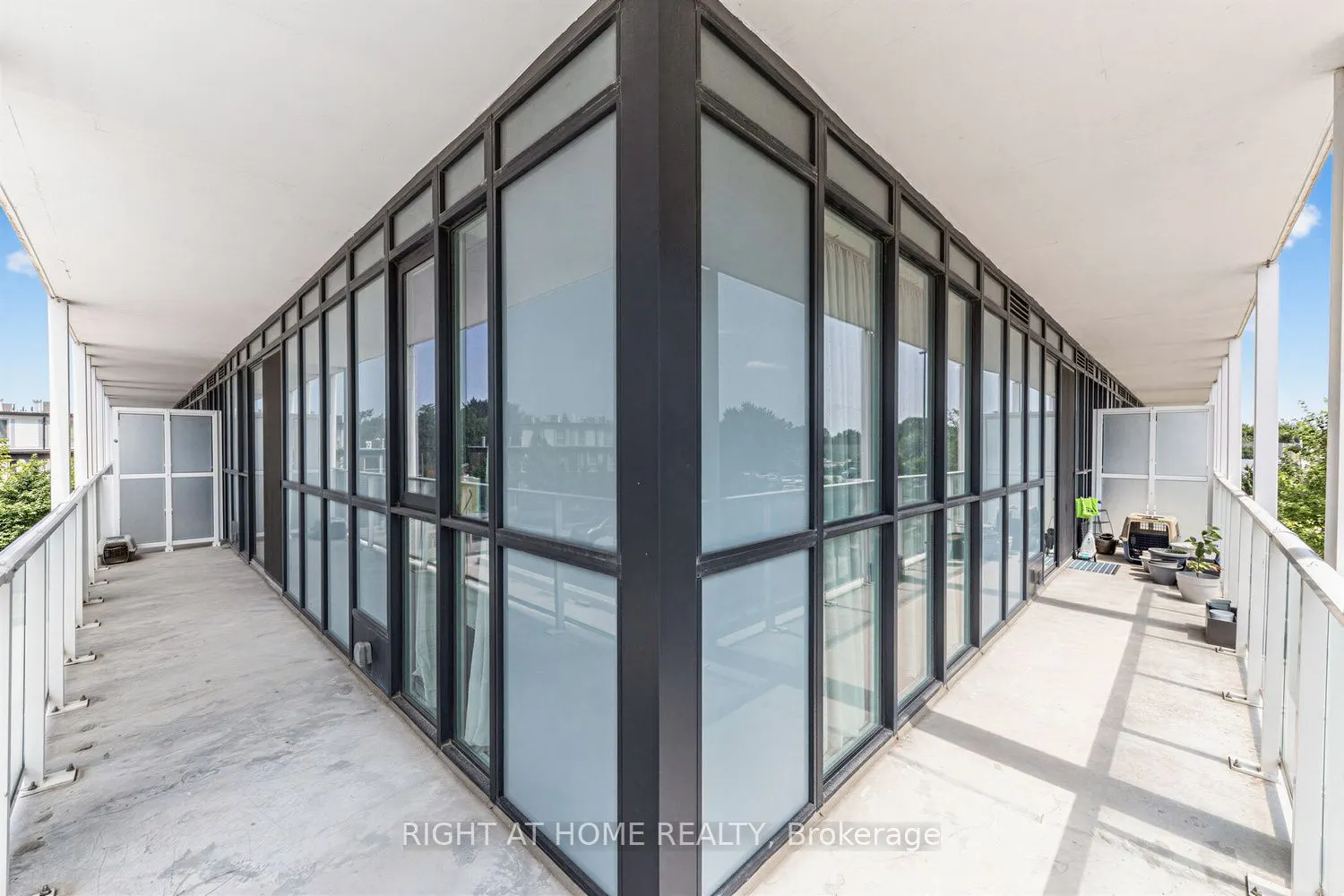 180 Fairview Mall Drive #202