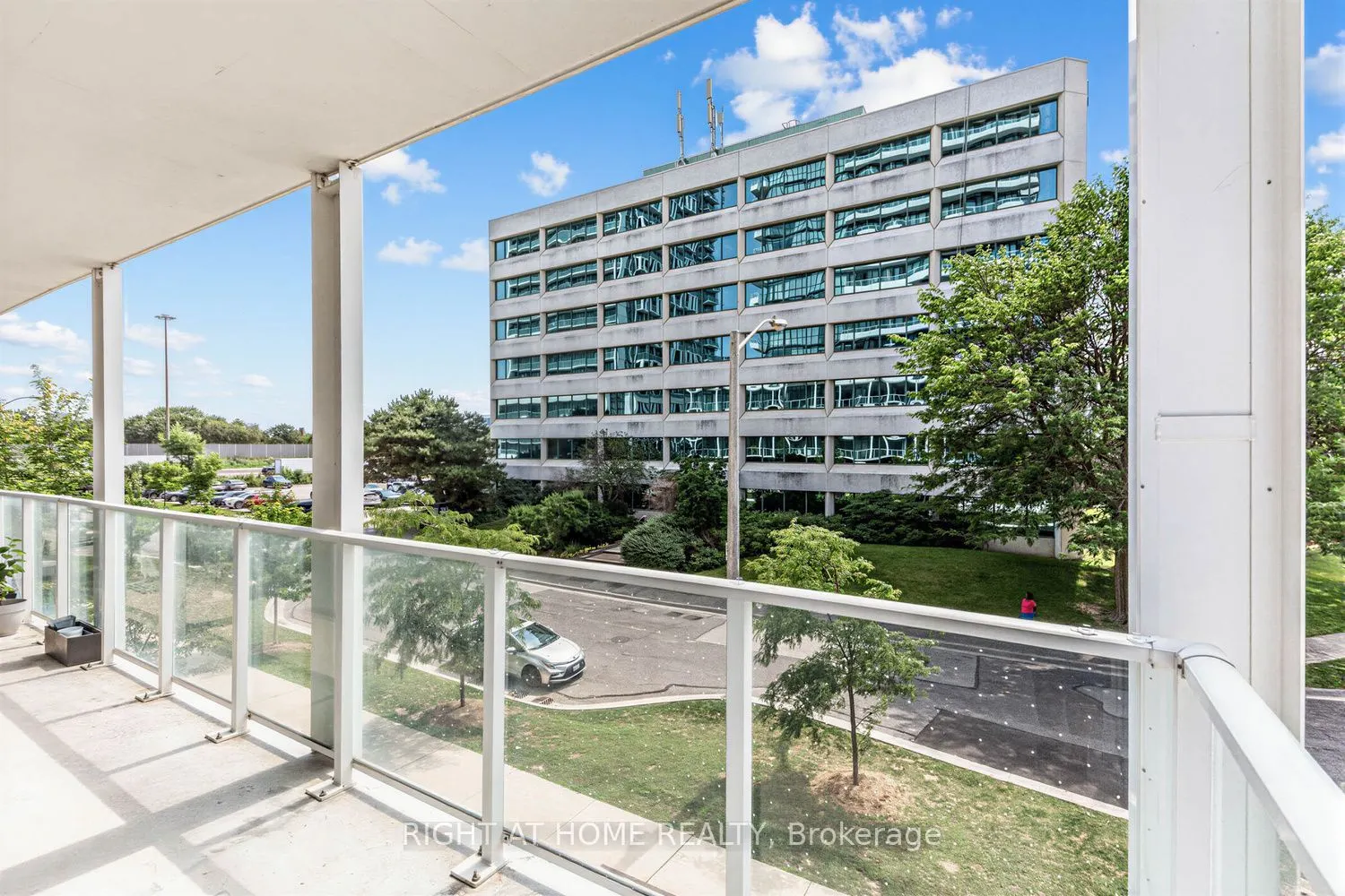 180 Fairview Mall Drive #202