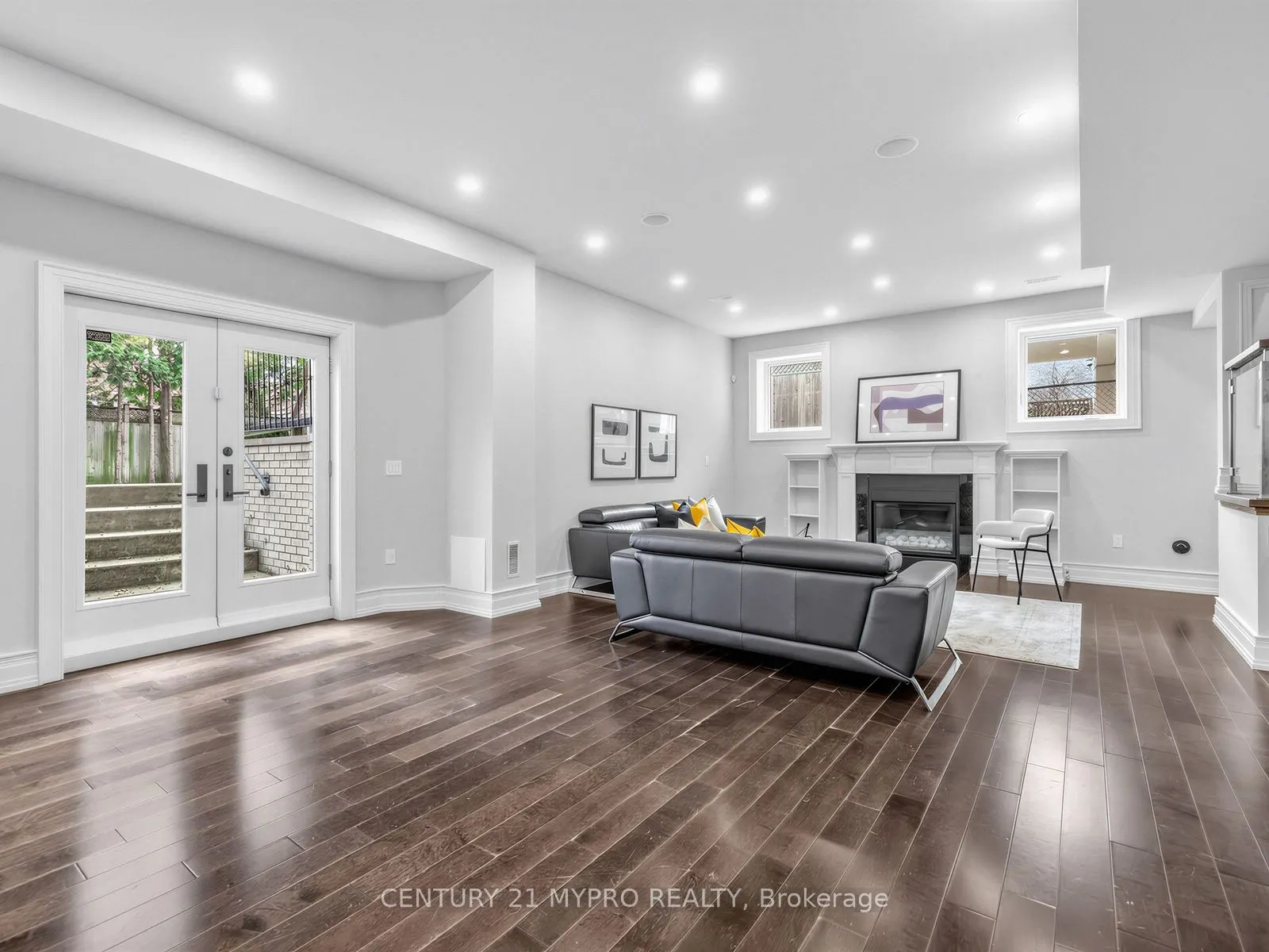299 Spring Garden Avenue