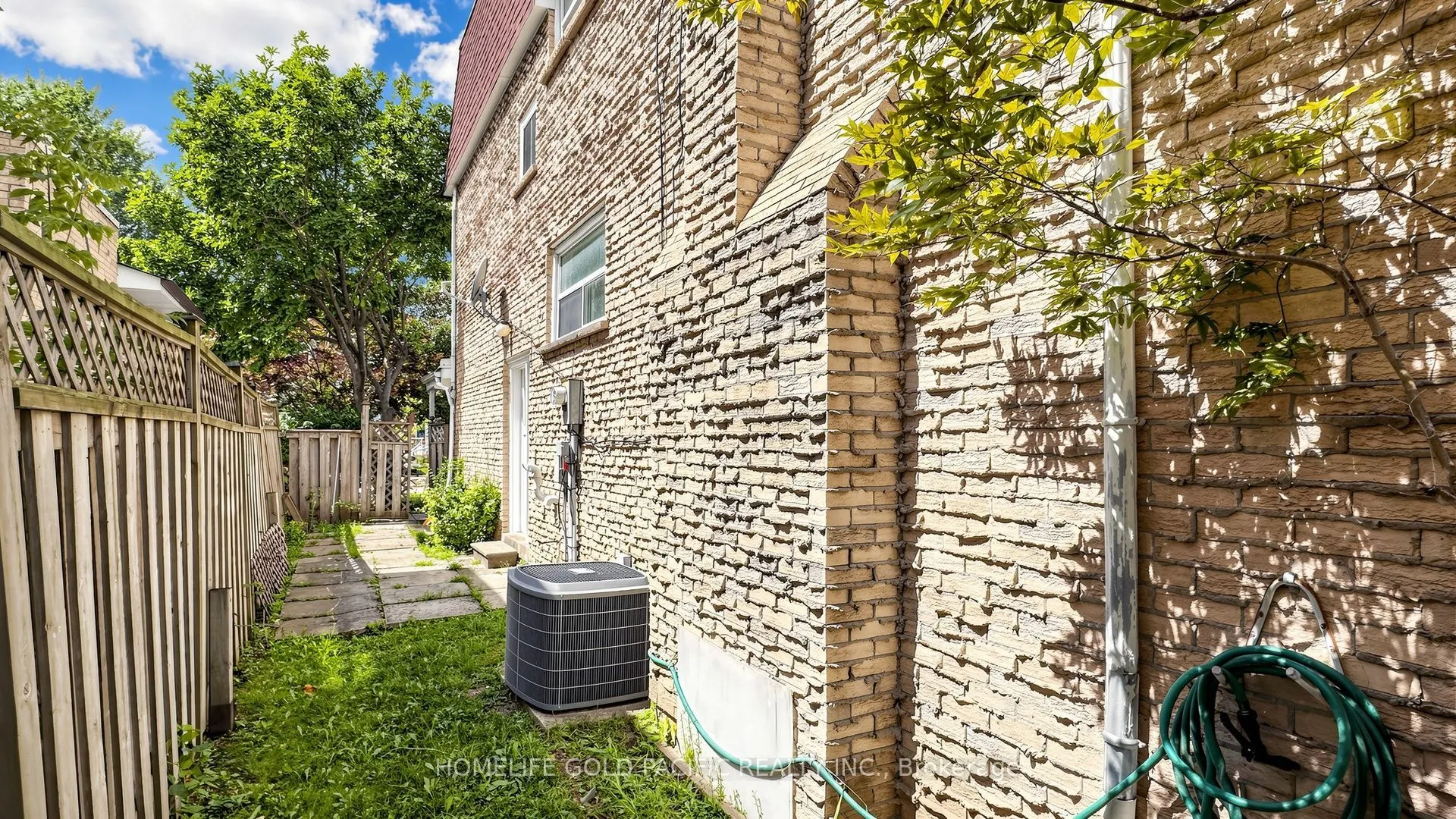 17 Chipwood Crescent