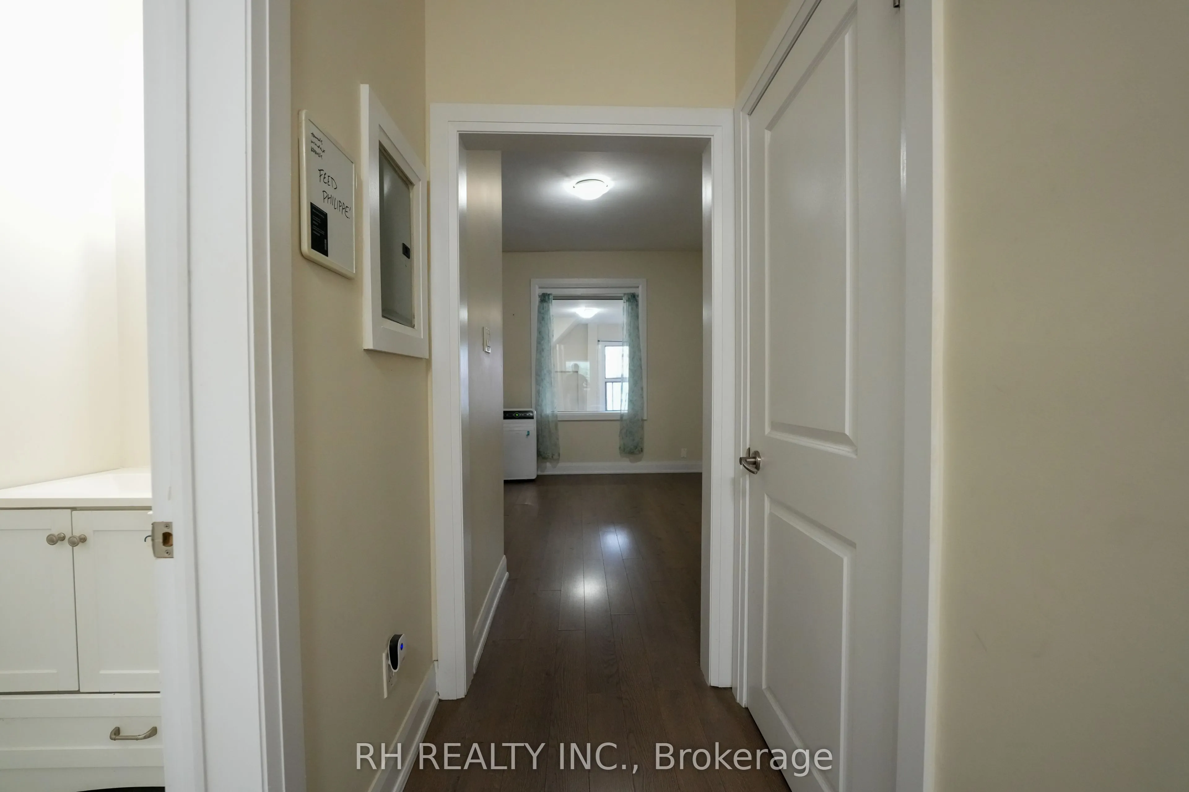 825 College Street #2ndfl