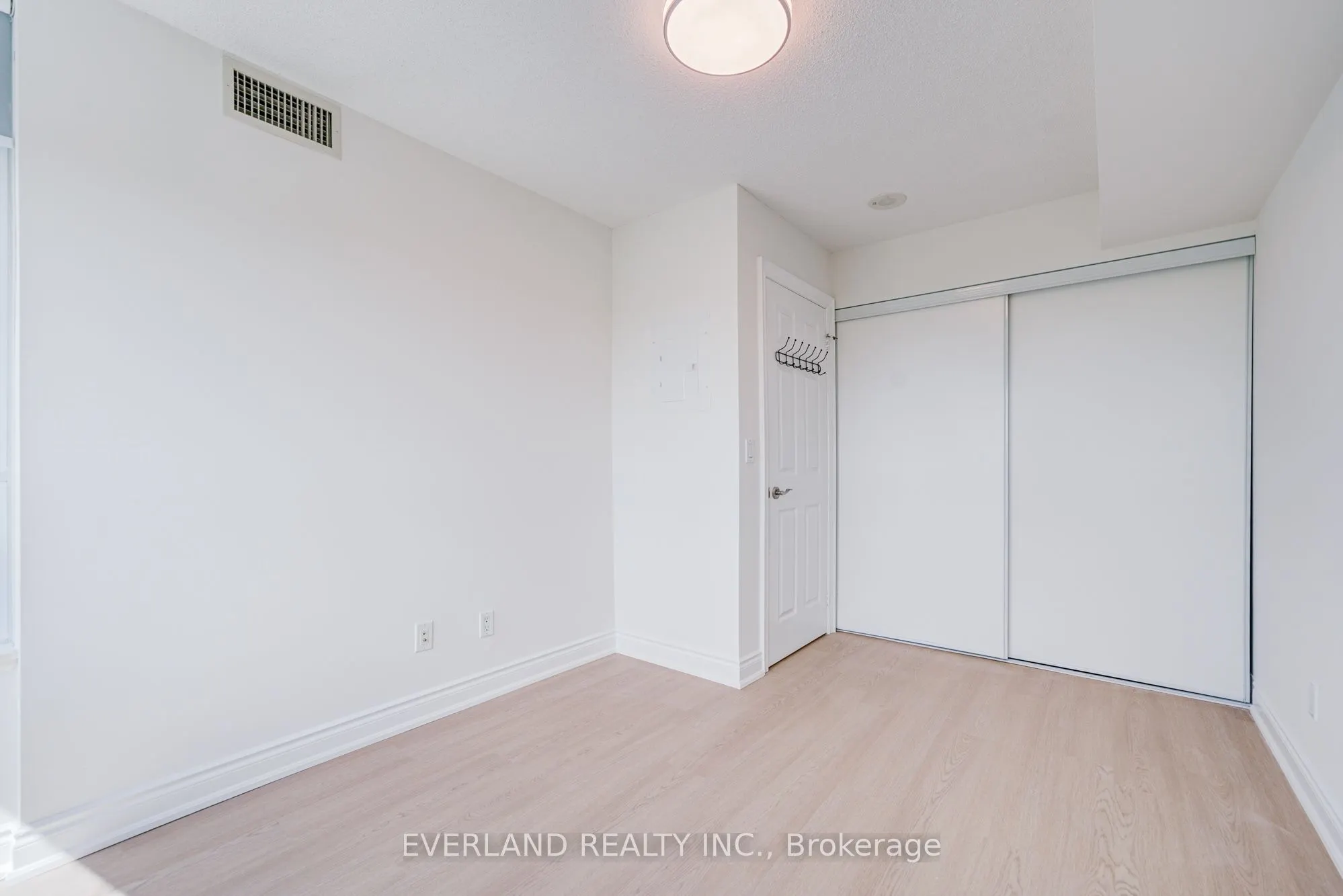 15 Greenview Avenue #707
