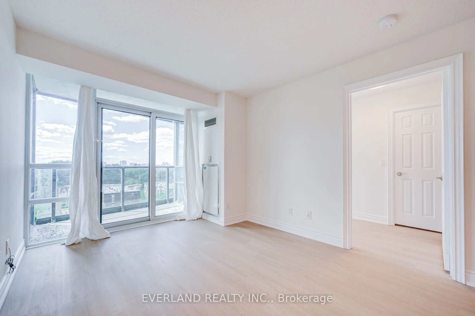 15 Greenview Avenue #707