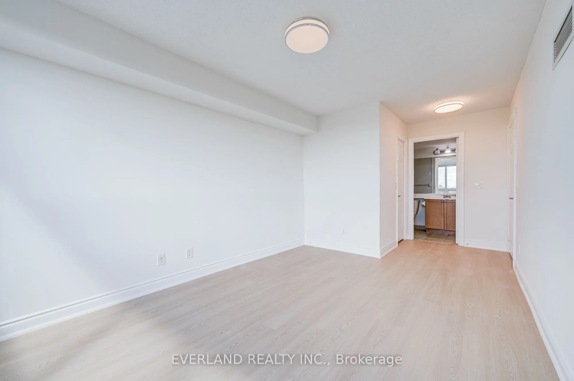 15 Greenview Avenue #707