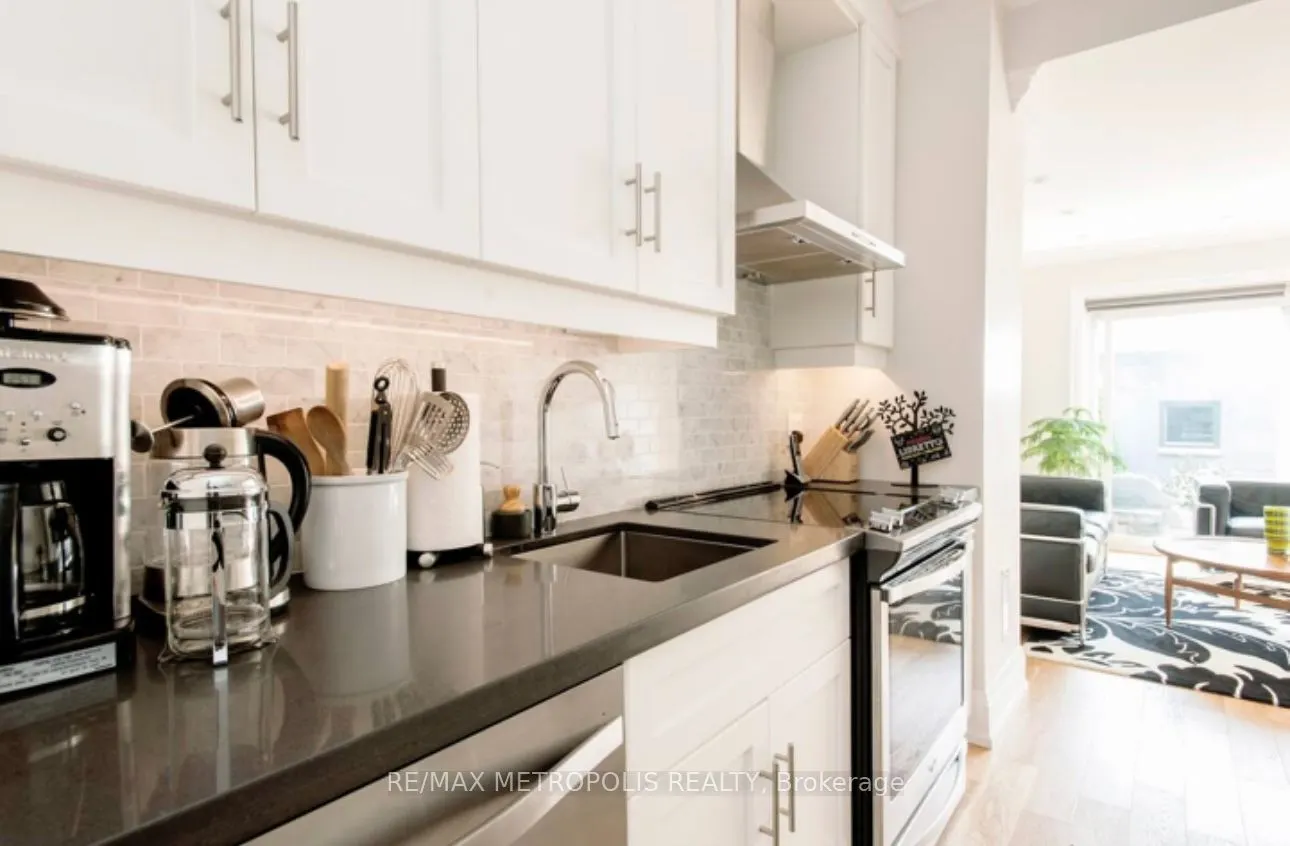 72 Grace Street #Main Floor