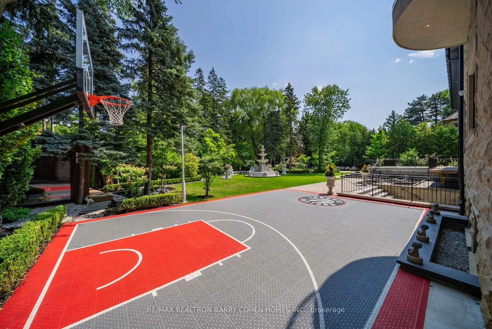99 Bayview Ridge