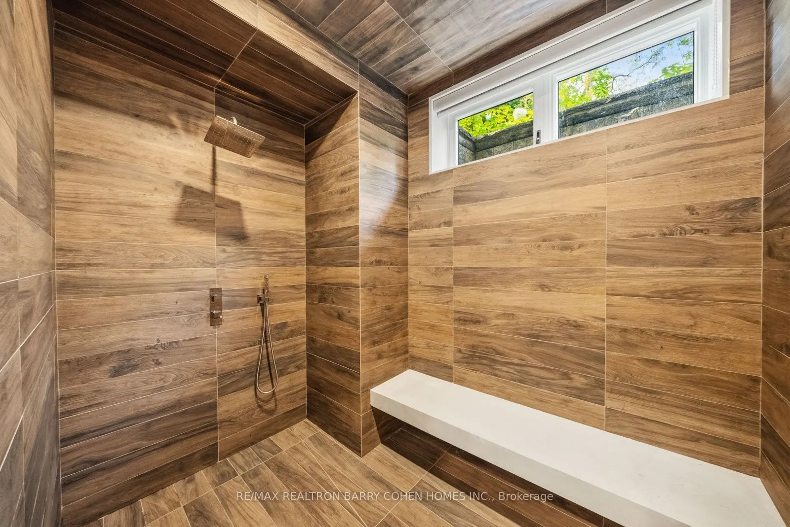 99 Bayview Ridge