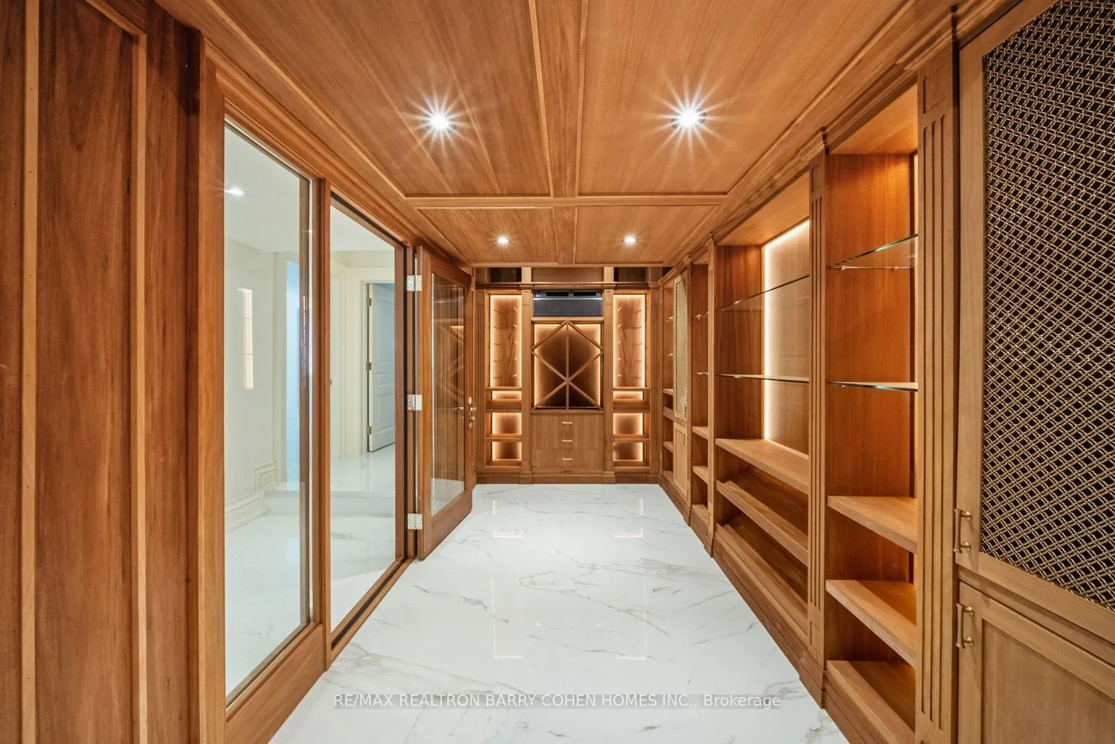 99 Bayview Ridge
