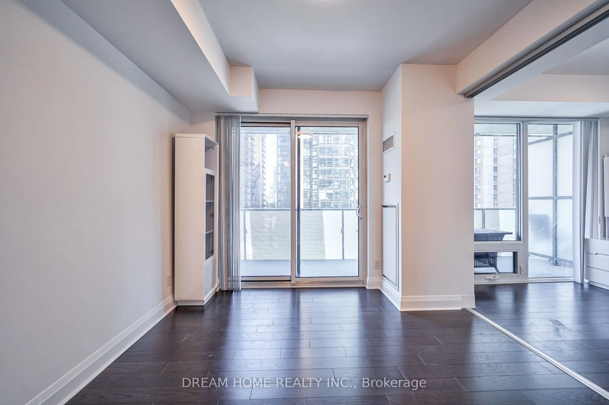 1080 Bay Street #709