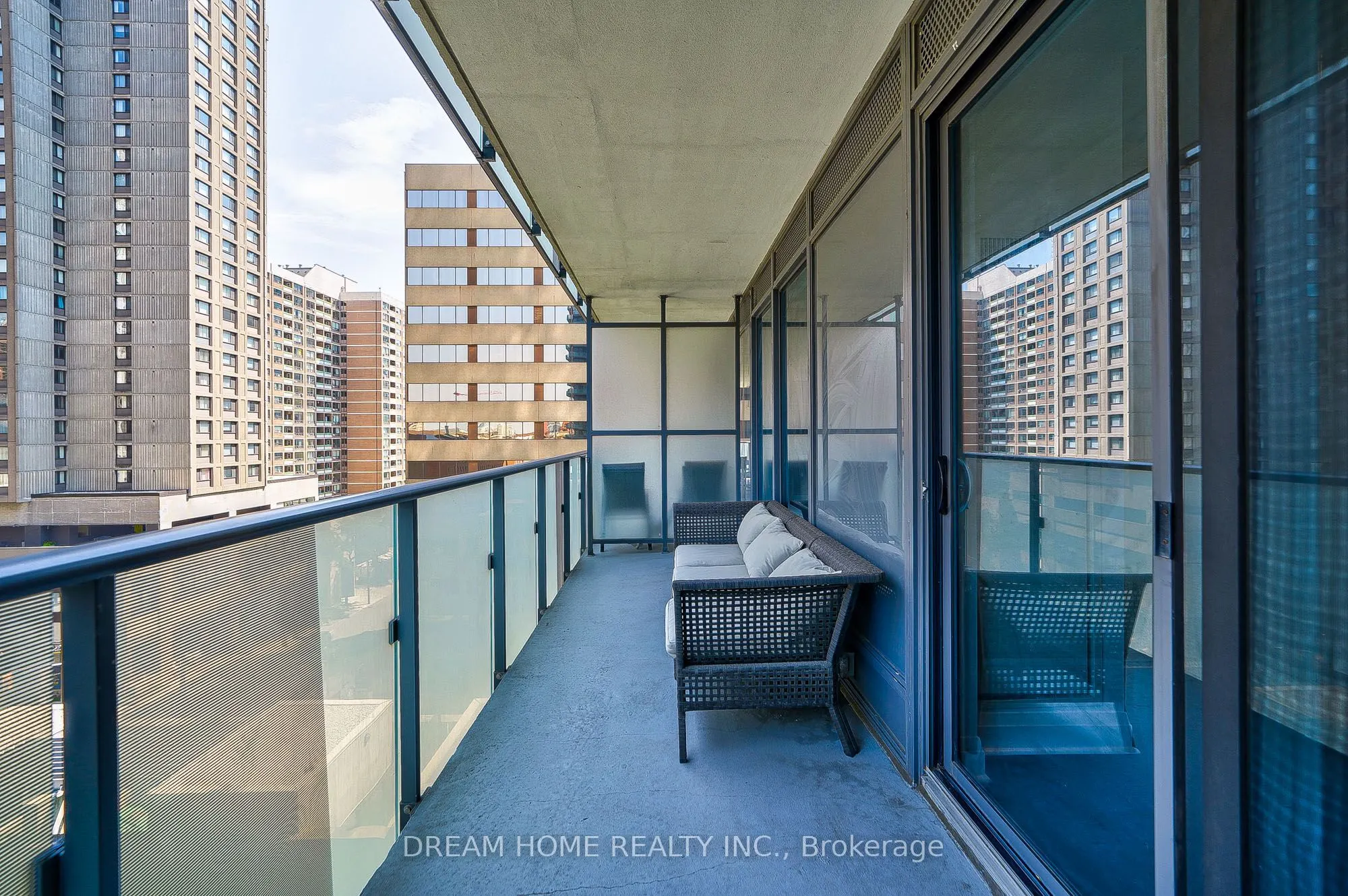 1080 Bay Street #709