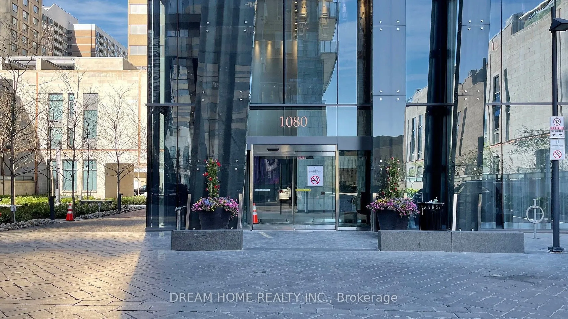 1080 Bay Street #709