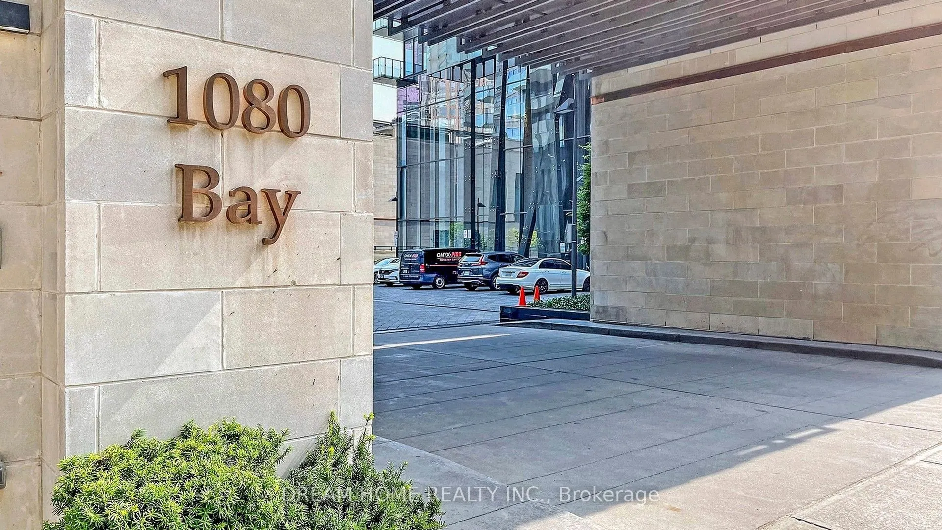 1080 Bay Street #709